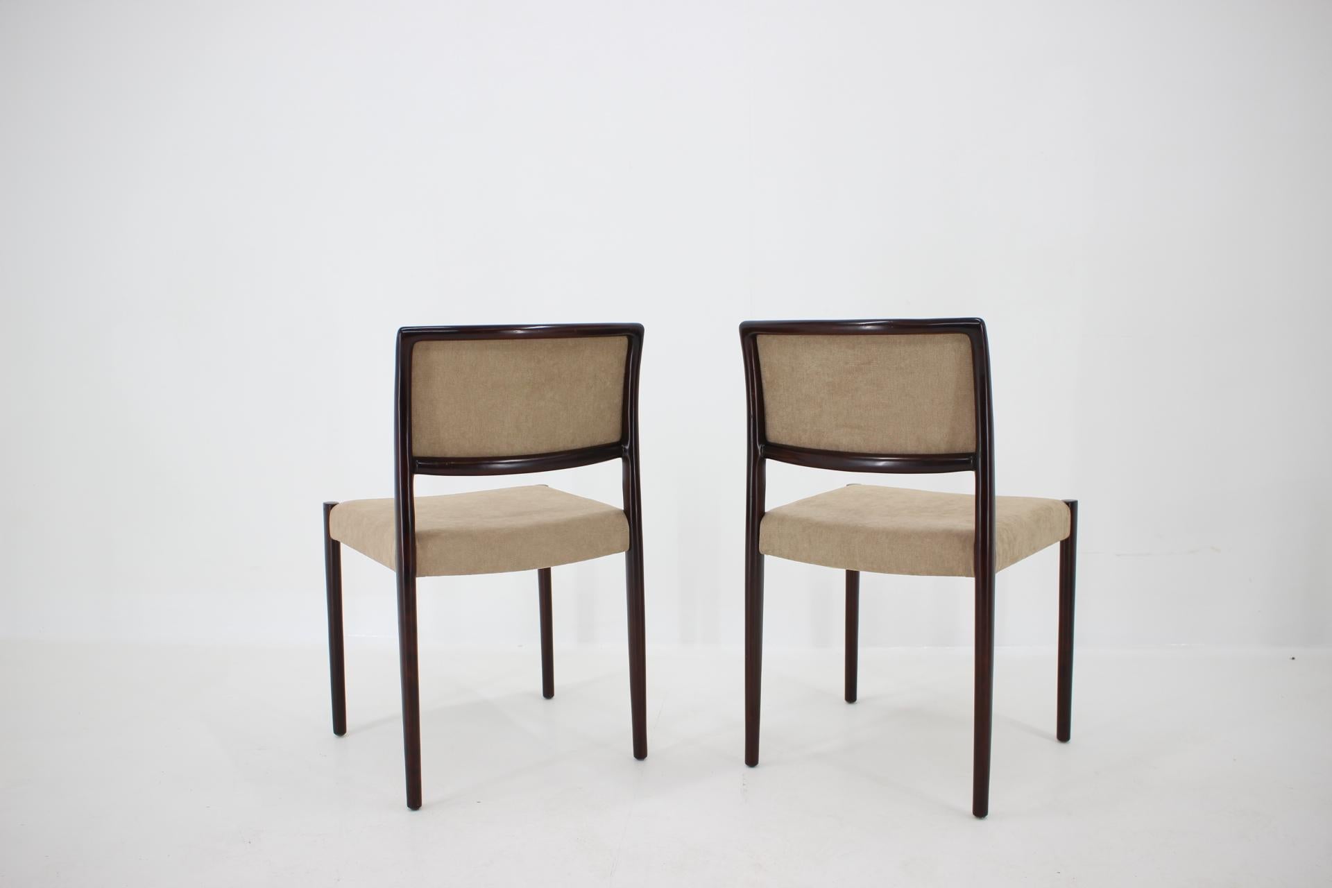 Set of Four Dining Chairs in Style of Niels O. Møller 2