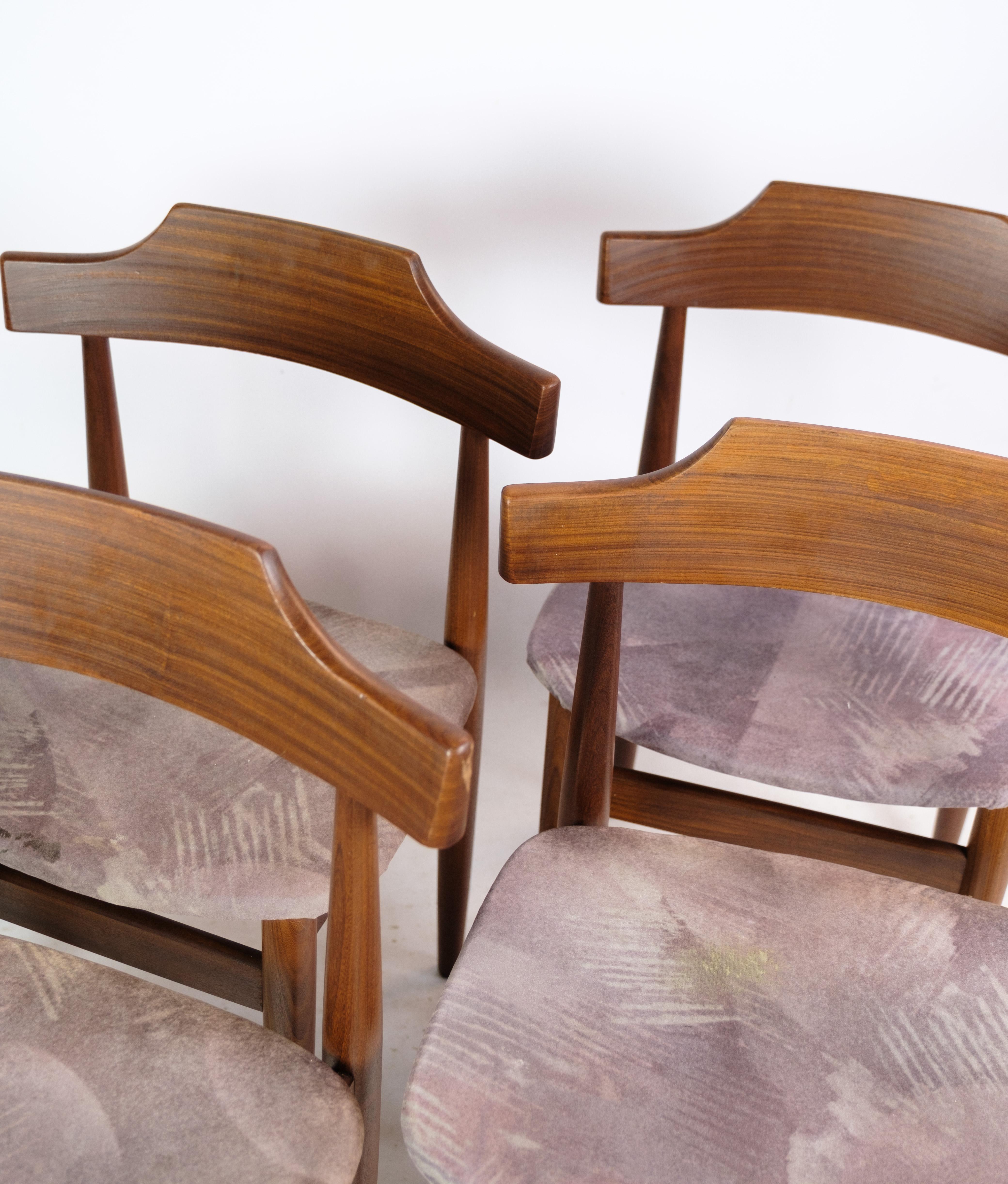 Set of 4 dining chairs in teak wood and grey fabric designed by Hans Olsen from the 1960s. The chairs are in nice used condition.

This product will be inspected thoroughly at our professional workshop by our educated employees, who assure the