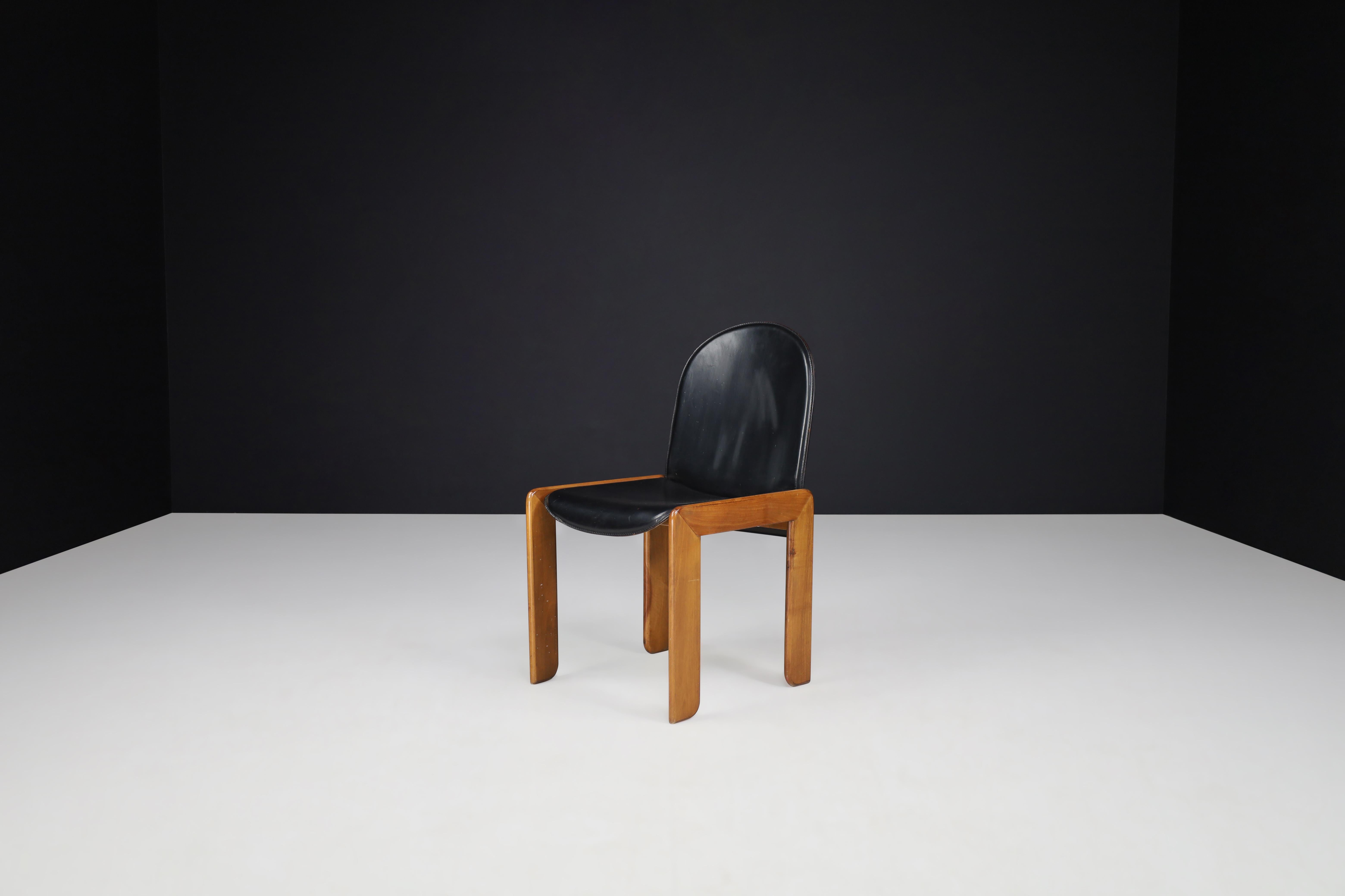 Set of Four Dining Chairs in the Manner of Tobia & Afra Scarpa, Italy, 1970 For Sale 3