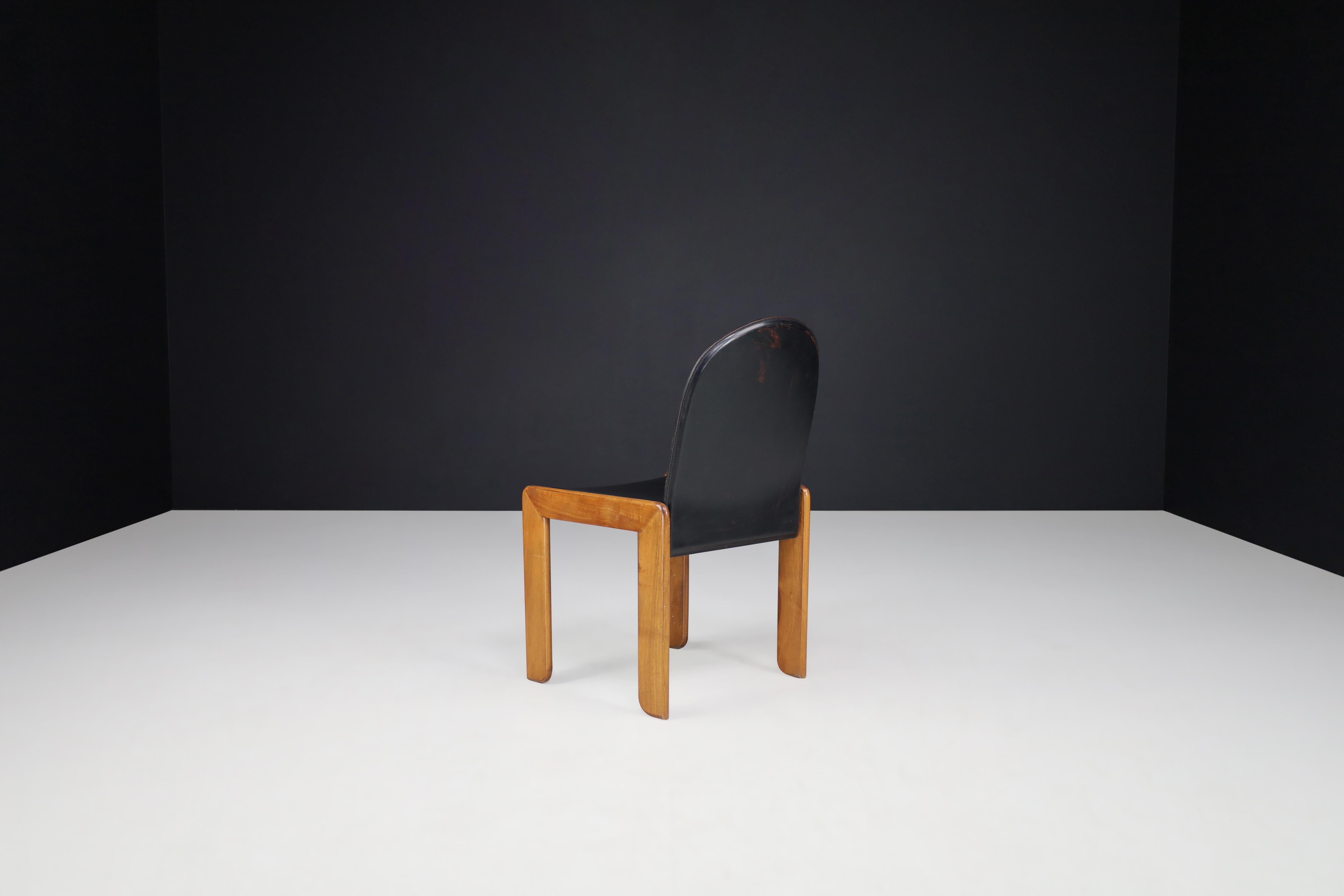 Set of Four Dining Chairs in the Manner of Tobia & Afra Scarpa, Italy, 1970 For Sale 2