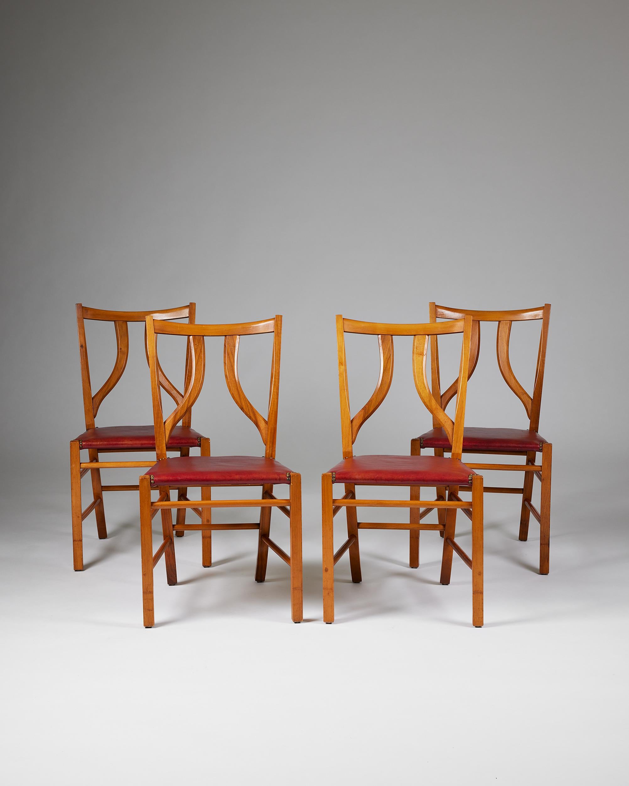 Mid-Century Modern Set of Four Dining Chairs Model 2027 Designed by Josef Frank for Svenskt Tenn For Sale