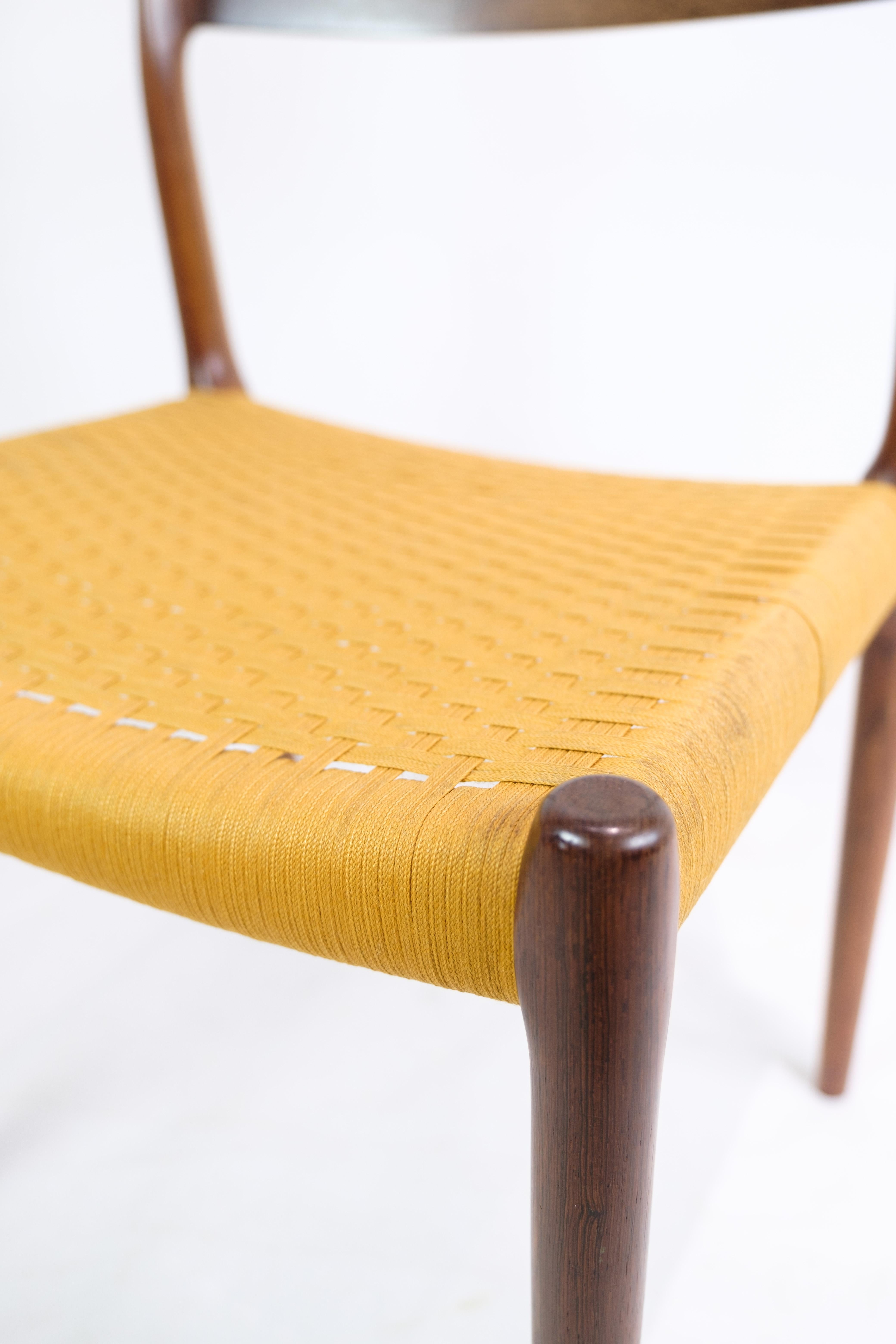 Milieu du XXe siècle Ensemble de quatre chaises de salle à manger, modèle 79, am designs de Niels O. Møller à partir des années 1960 en vente