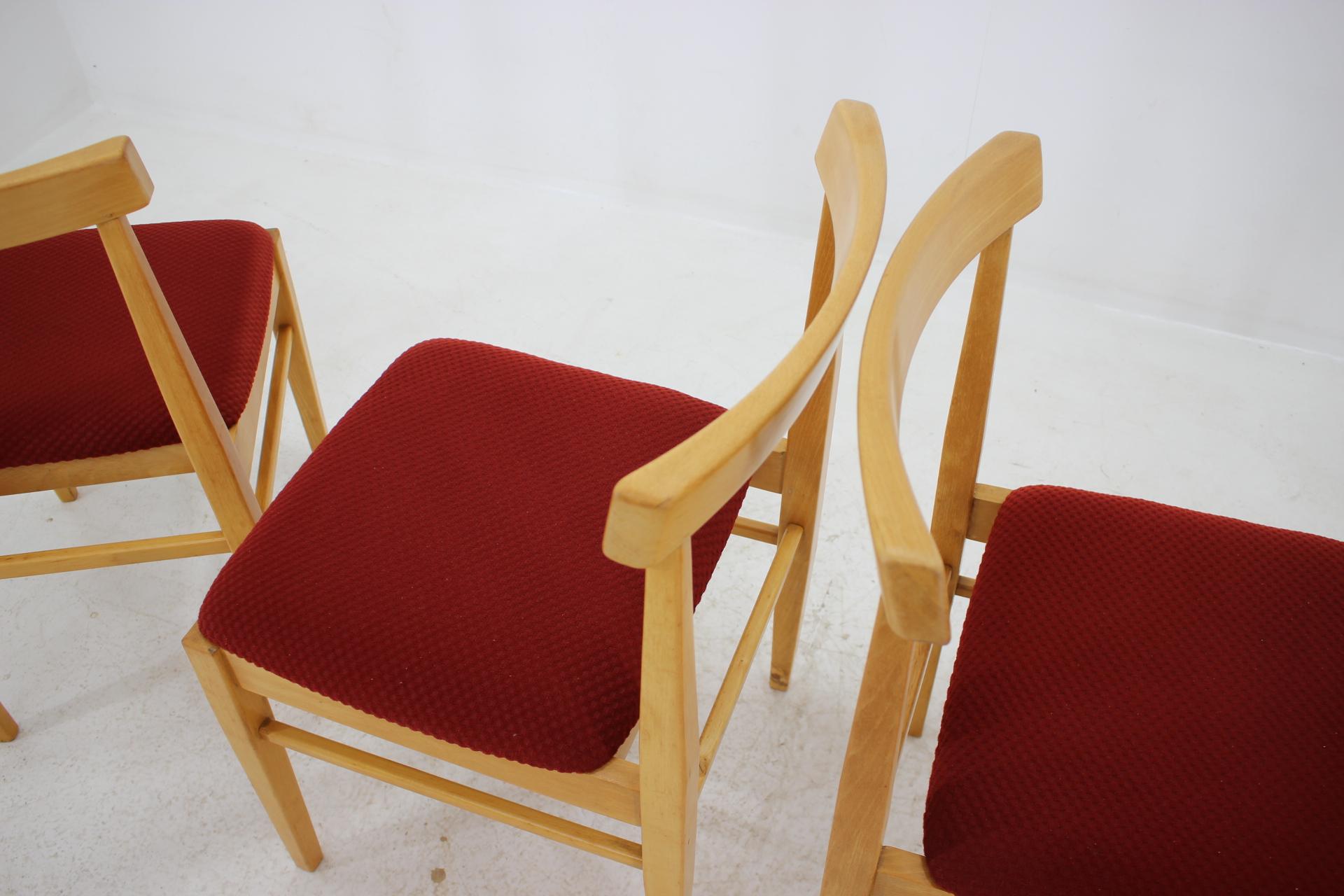 Tissu Ensemble de quatre chaises de salle à manger, Thon, années 1970 en vente