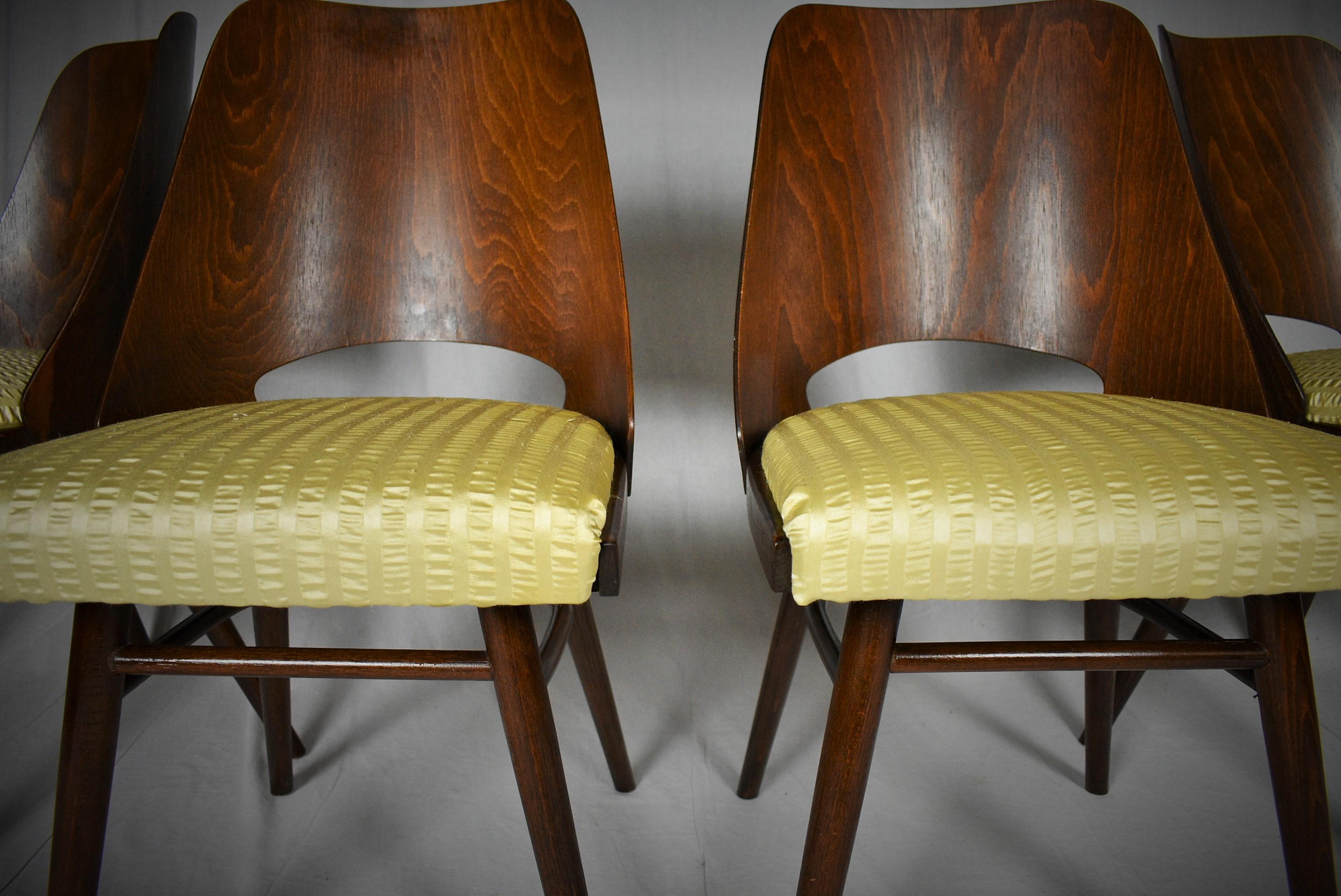 Set of Four Dining Chairs, Ton, Designed by Oswald Haerdtl, 1950s, Expo 58 For Sale 1