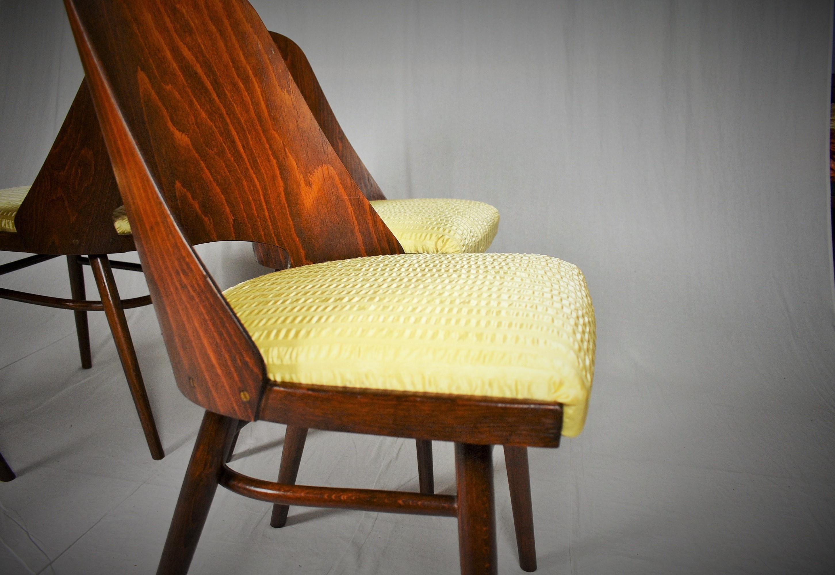 Mid-Century Modern Set of Four Dining Chairs, Ton, Designed by Oswald Haerdtl, 1950s, Expo 58 For Sale
