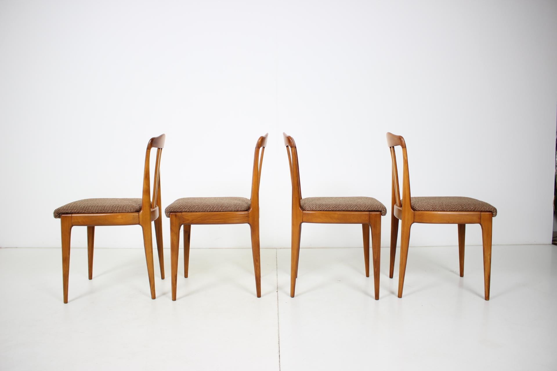 Mid-Century Modern Ensemble de quatre chaises de salle à manger, années 1960 en vente