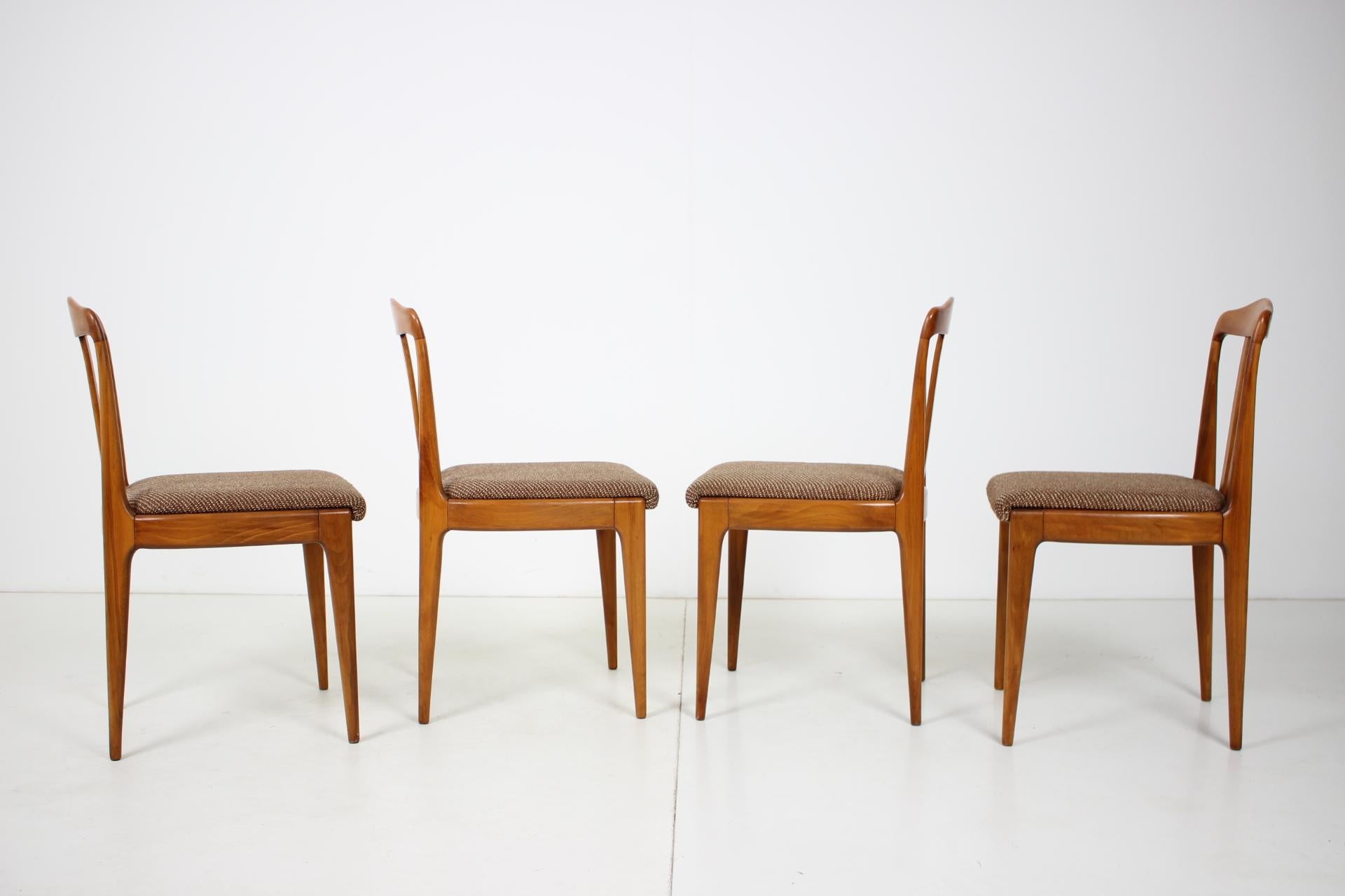 Set of Four Dining Chairs, 1960s In Good Condition For Sale In Praha, CZ