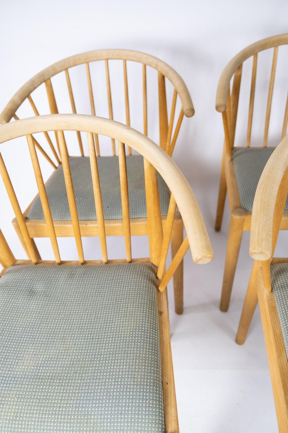 Scandinavian Modern Set of Four Dining Room Chairs in Beech of Danish Design from the 1960s