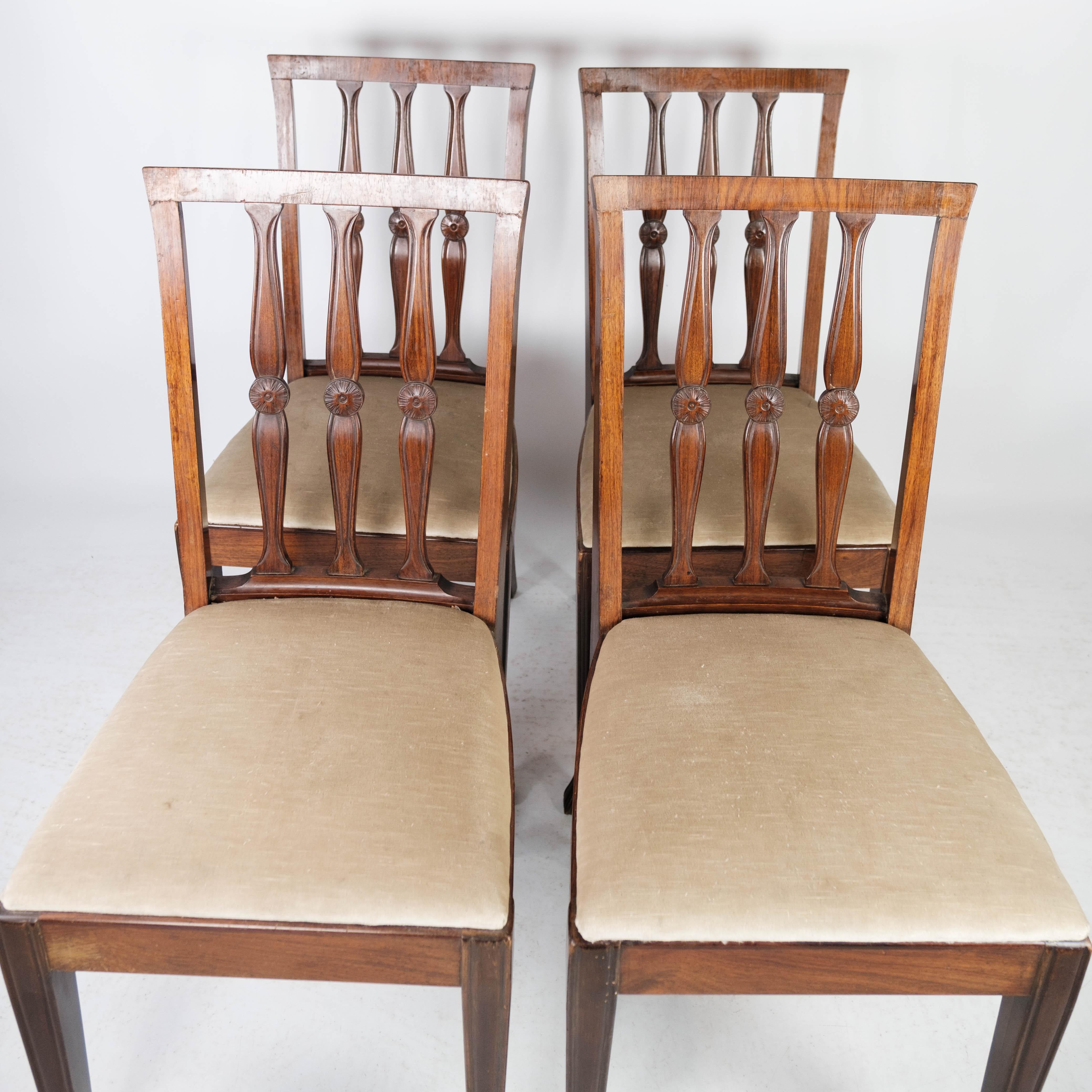 Autre Ensemble de quatre chaises de salle à manger en bois de rose, années 1920 en vente