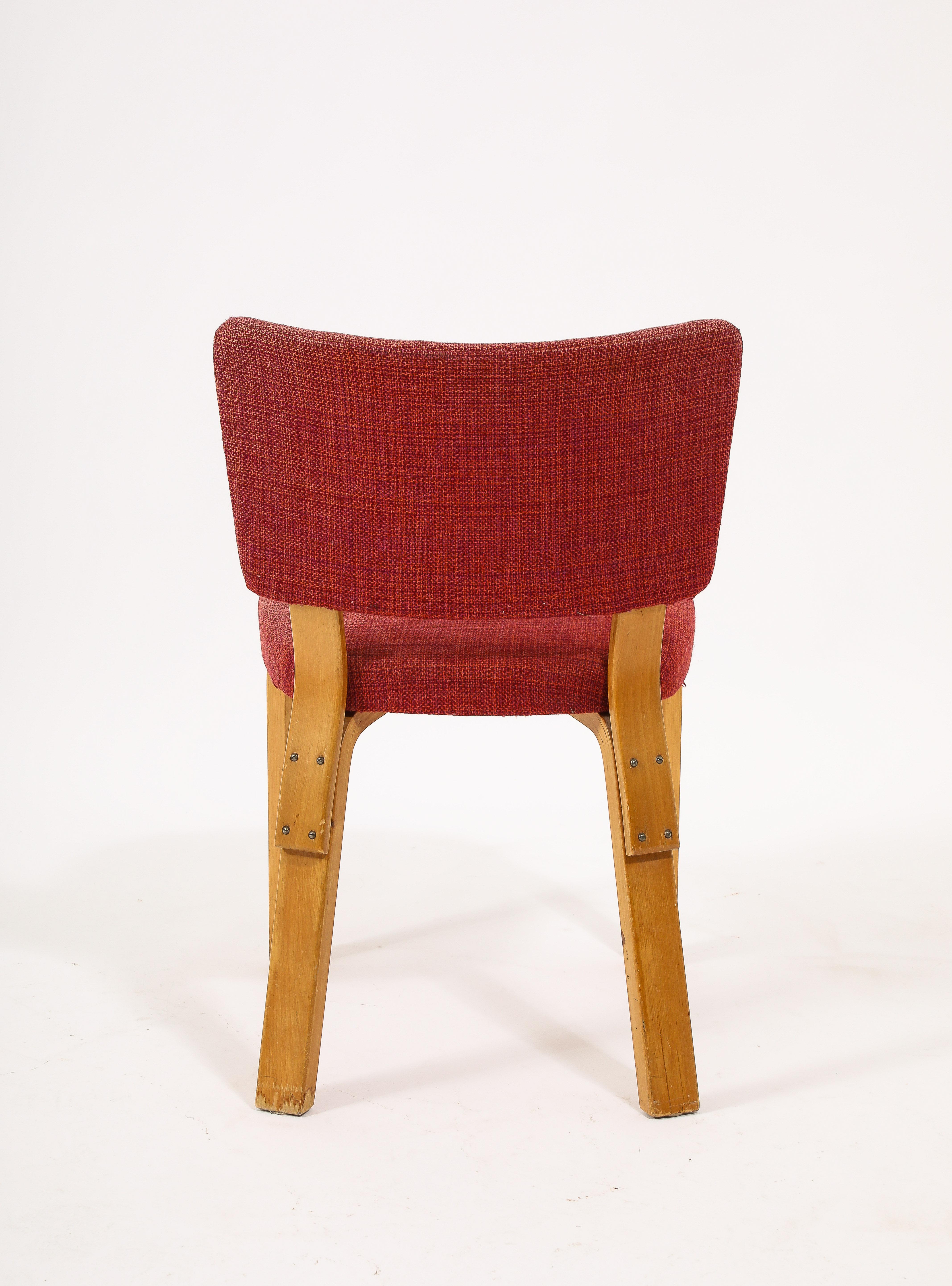 Satz von vier Esszimmerstühlen von Alvar Aalto für Artek, Finnland 1940er Jahre (Polster) im Angebot