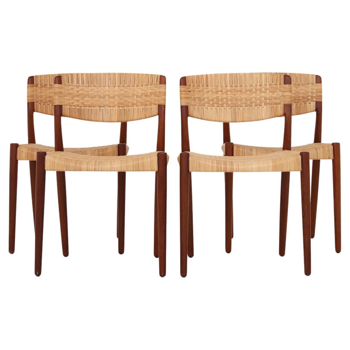 Ensemble de quatre fauteuils de salle à manger par Ejner Larsen & Aksel Bender Madsen en vente
