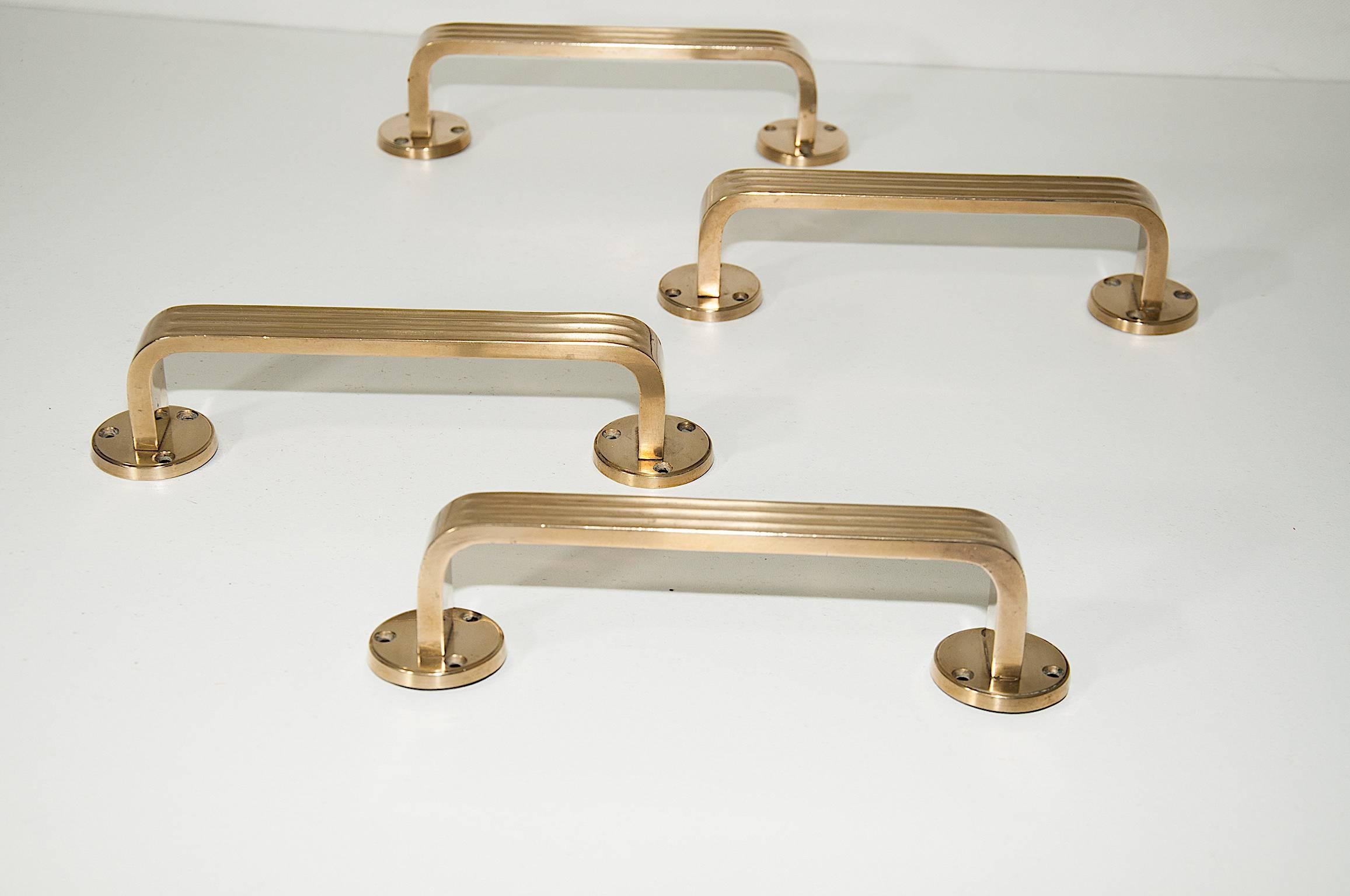 Door handles
Set of four door handles, that can be sold as a set or per unit.