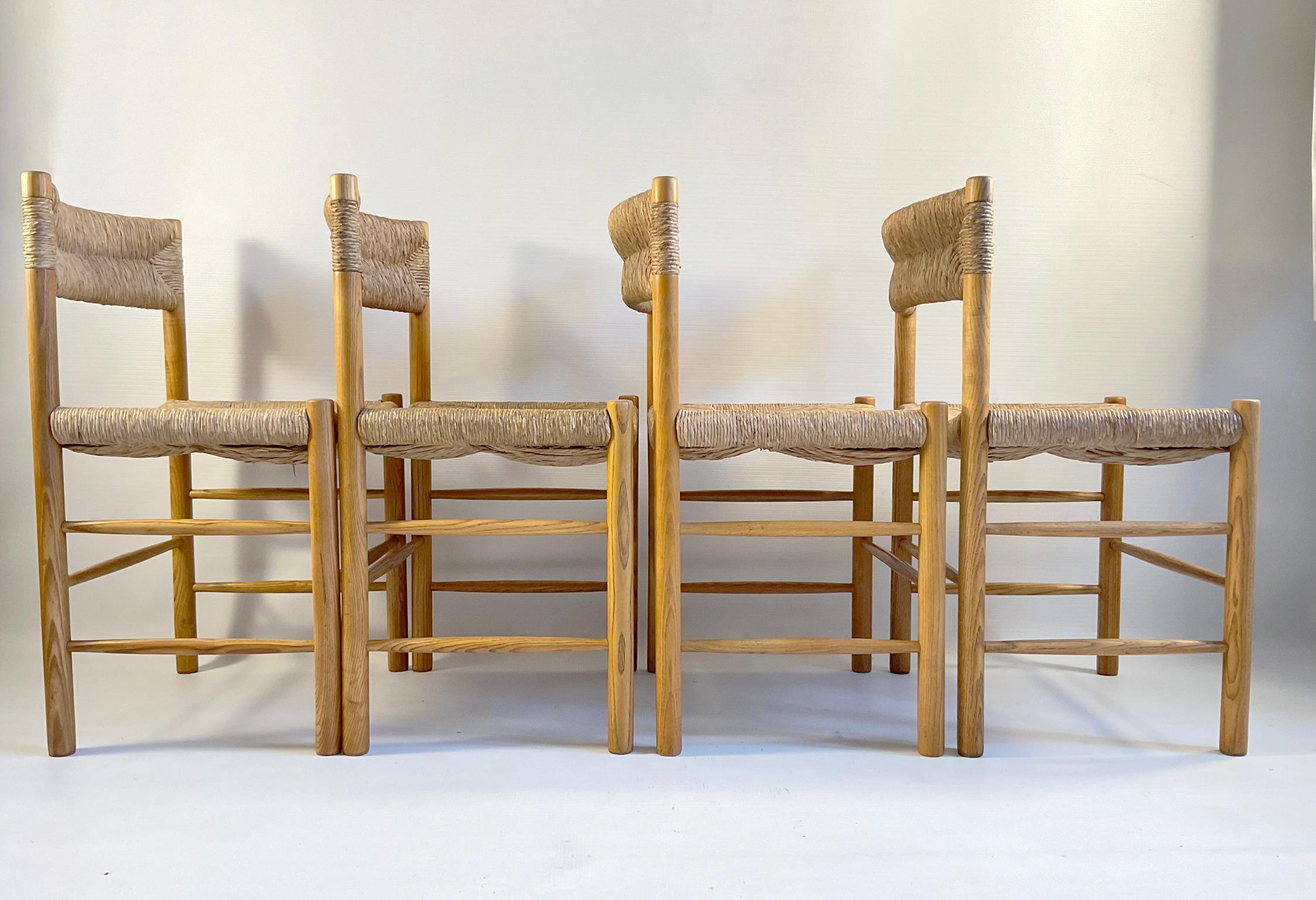 Milieu du XXe siècle Ensemble de quatre chaises Dordogne de Robert Sentou pour Charlotte Perriand, France, années 1960 en vente