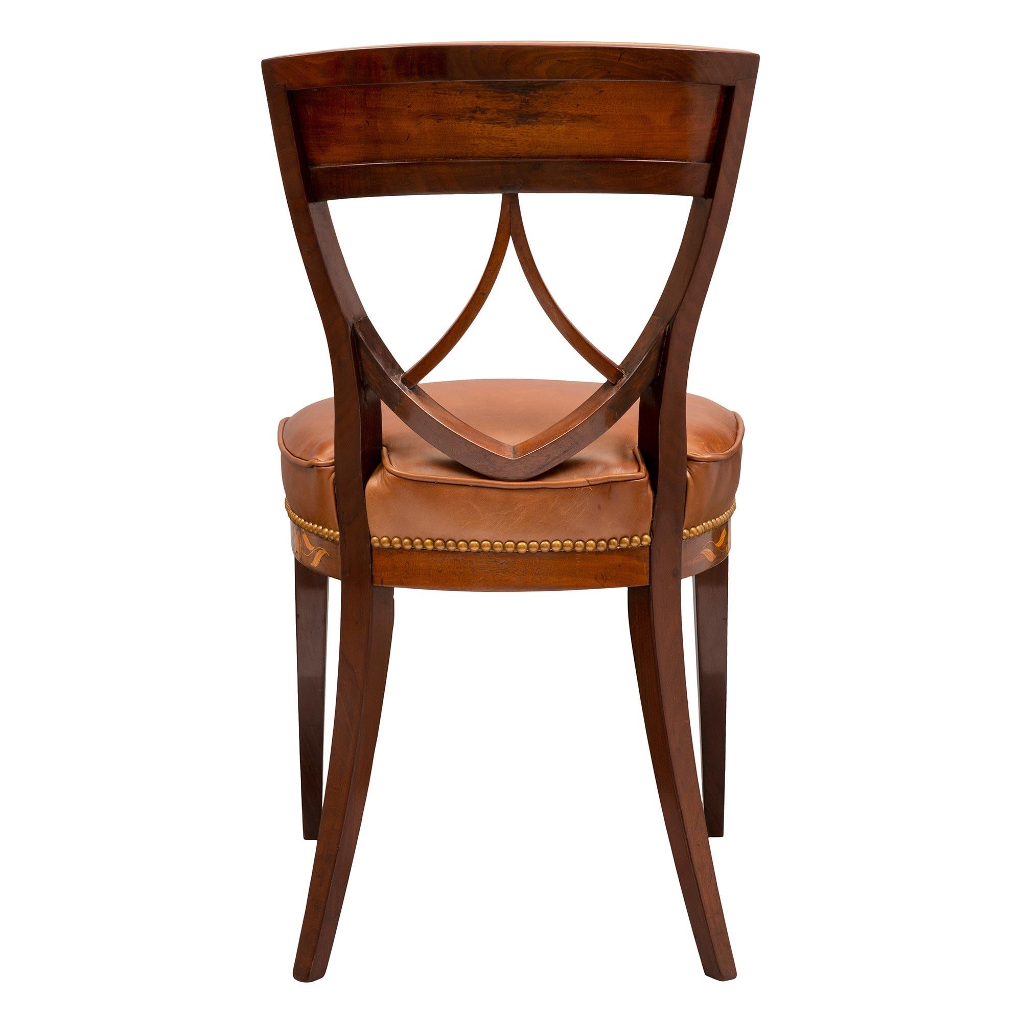 XIXe siècle Ensemble de quatre chaises d'appoint néerlandaises de style Louis XVI du 19ème siècle en vente