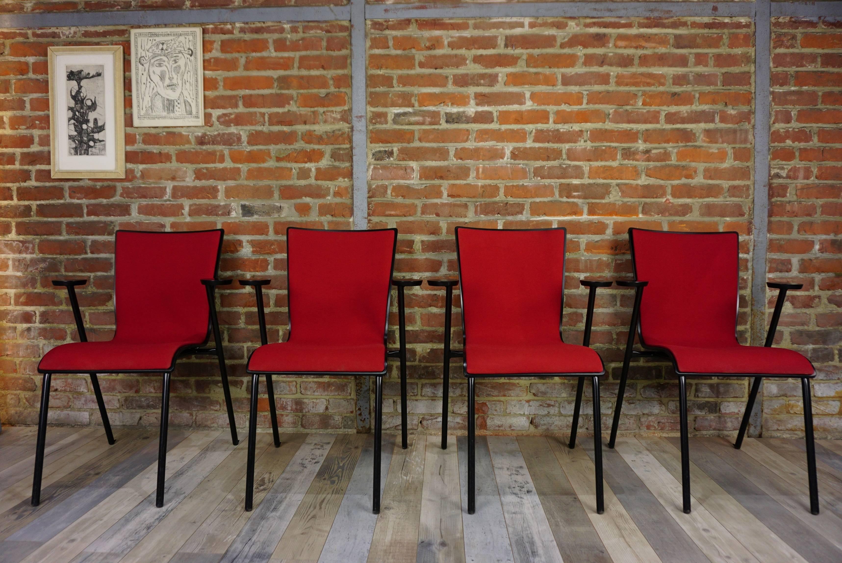 Minimaliste Ensemble de quatre fauteuils de design néerlandais Occhio TG Model pour Drisag en vente