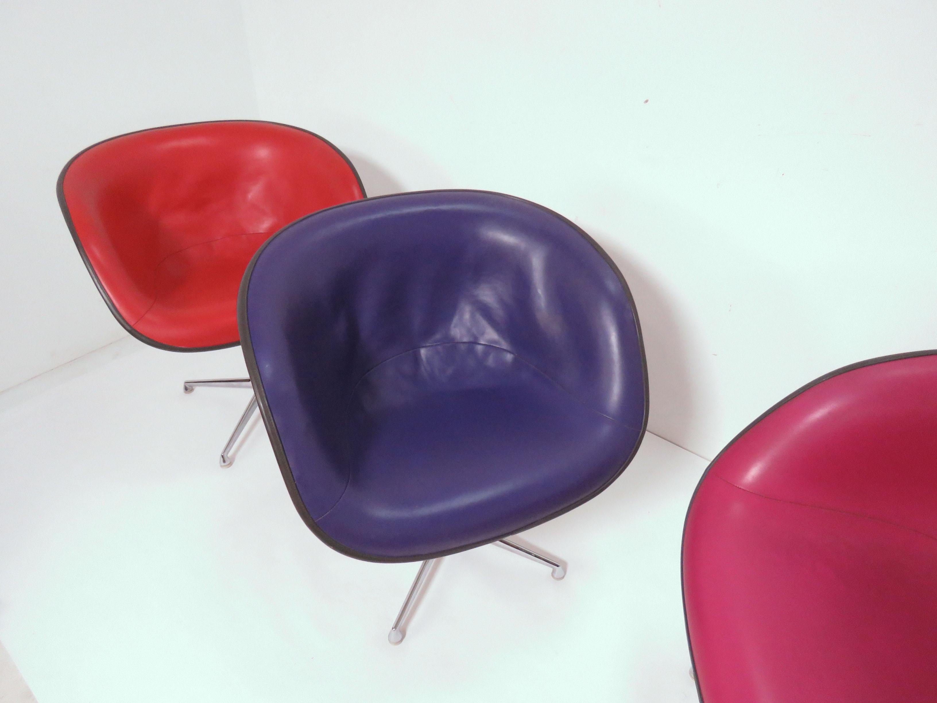 Set of Four Eames for Herman Miller La Fonda Armchairs, circa 1960s 1