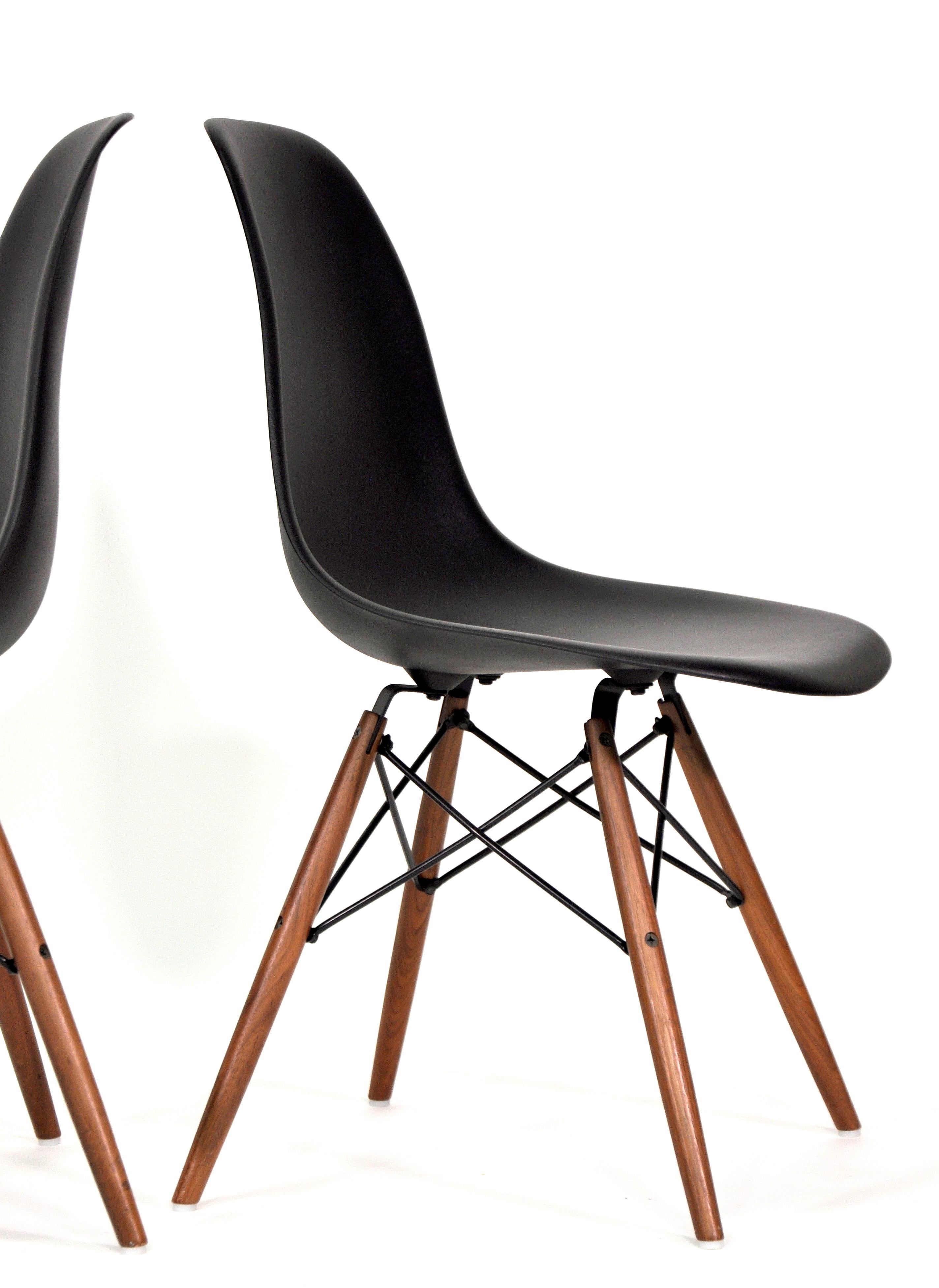 Four Eames Herman Miller Black DSW Dining Chairs For Sale 1