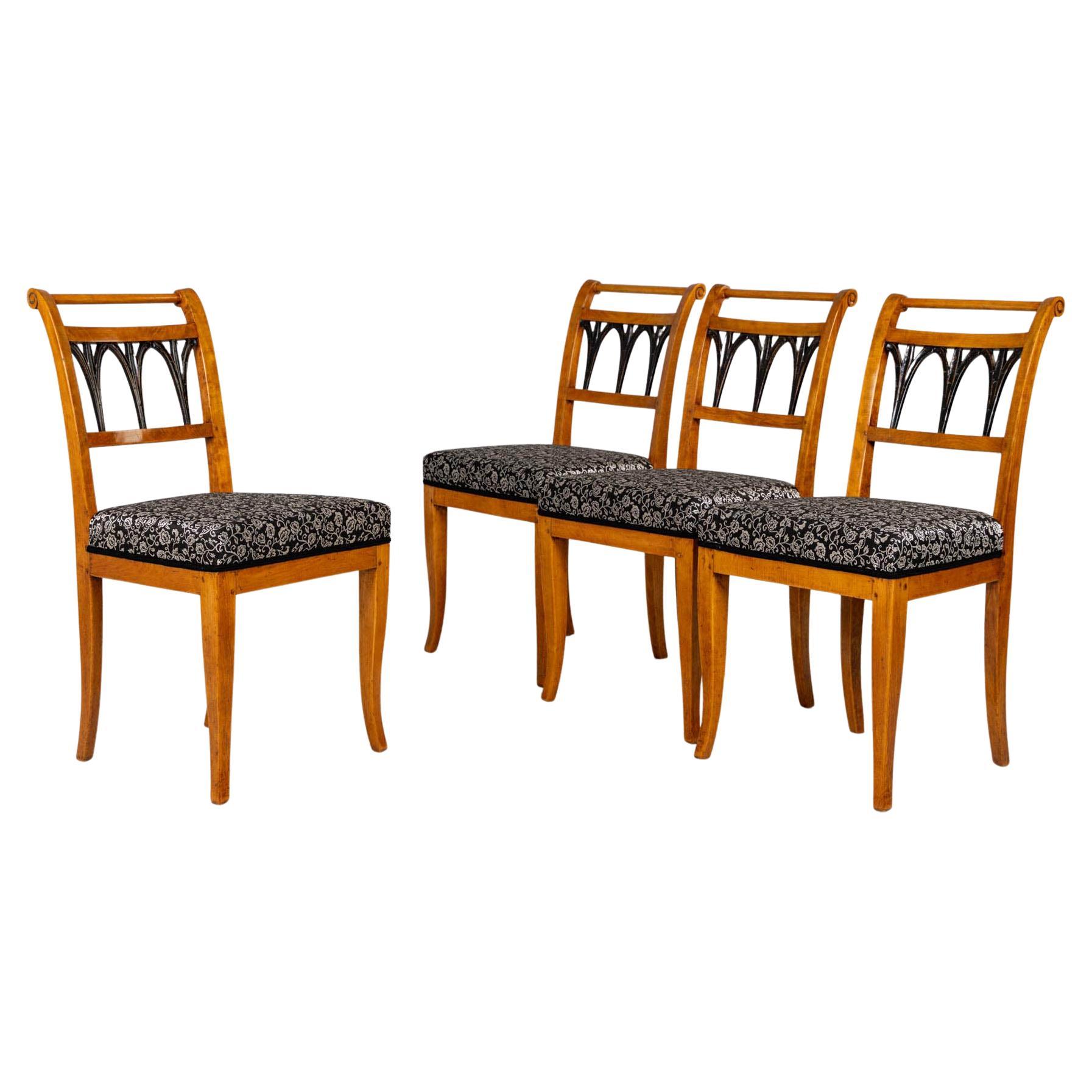 Set di quattro sedie Biedermeier dell'inizio del XIX secolo