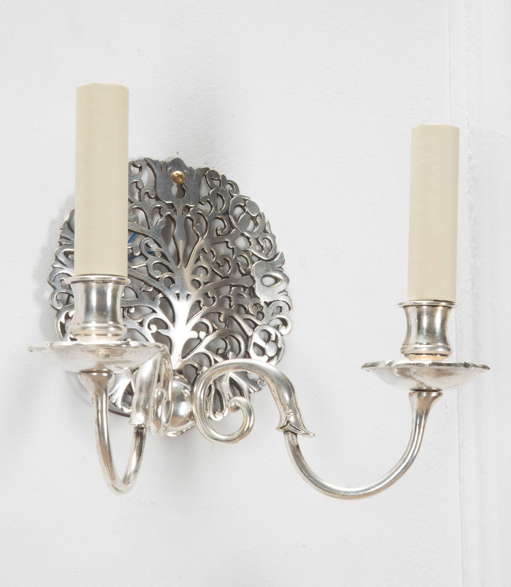 Set of Four Early 20th Century Arts & Crafts Wall Sconces In Good Condition For Sale In Gloucestershire, GB