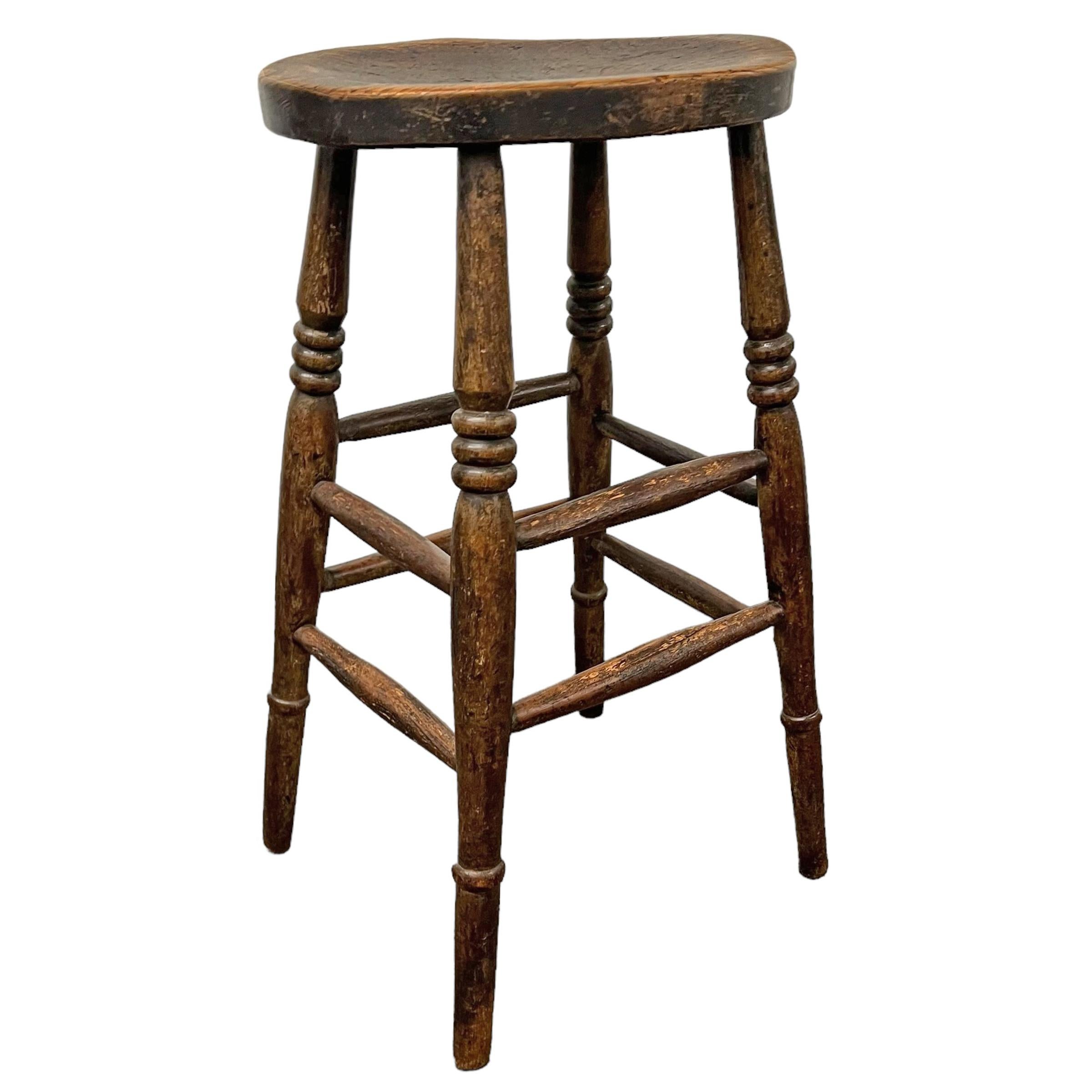 Set of Four Early 20th Century English Pub Stools In Good Condition For Sale In Chicago, IL