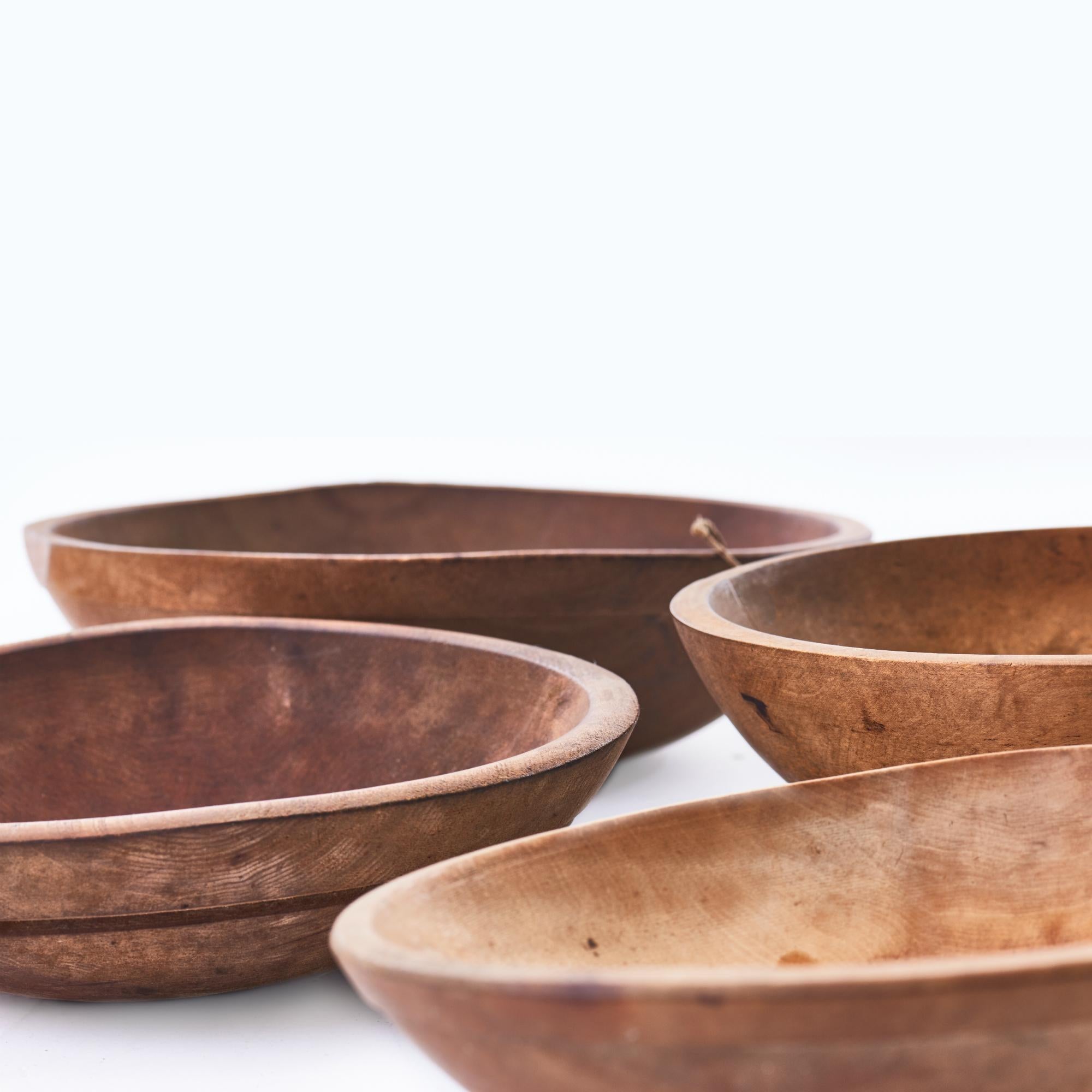 Set of Four Early 20th Century English Wood Dough Bowls In Fair Condition In Chicago, IL