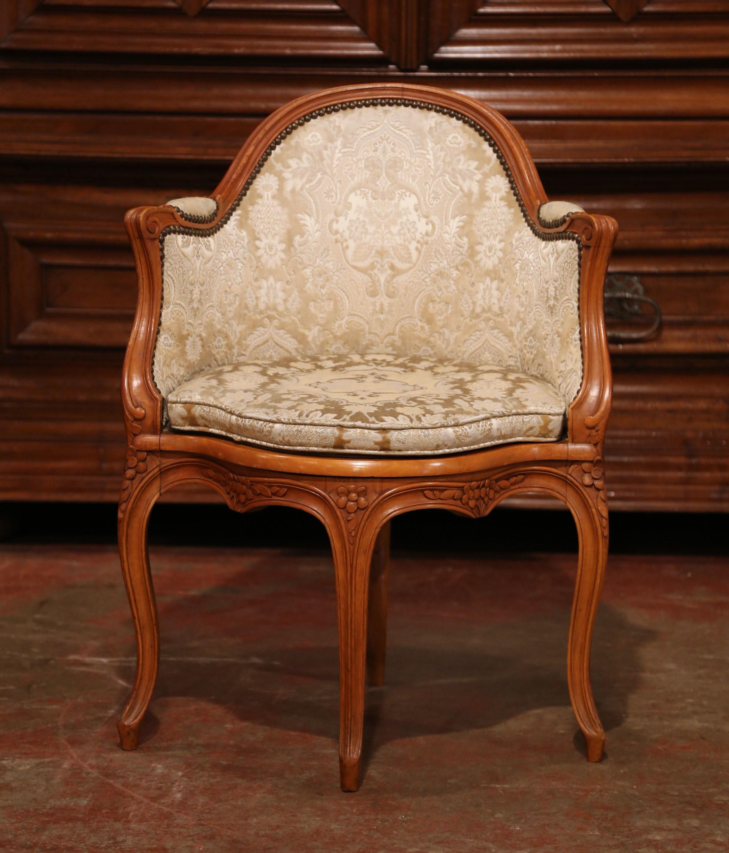 Set of Four Early 20th Century French Louis XV Carved Walnut Armchairs 2