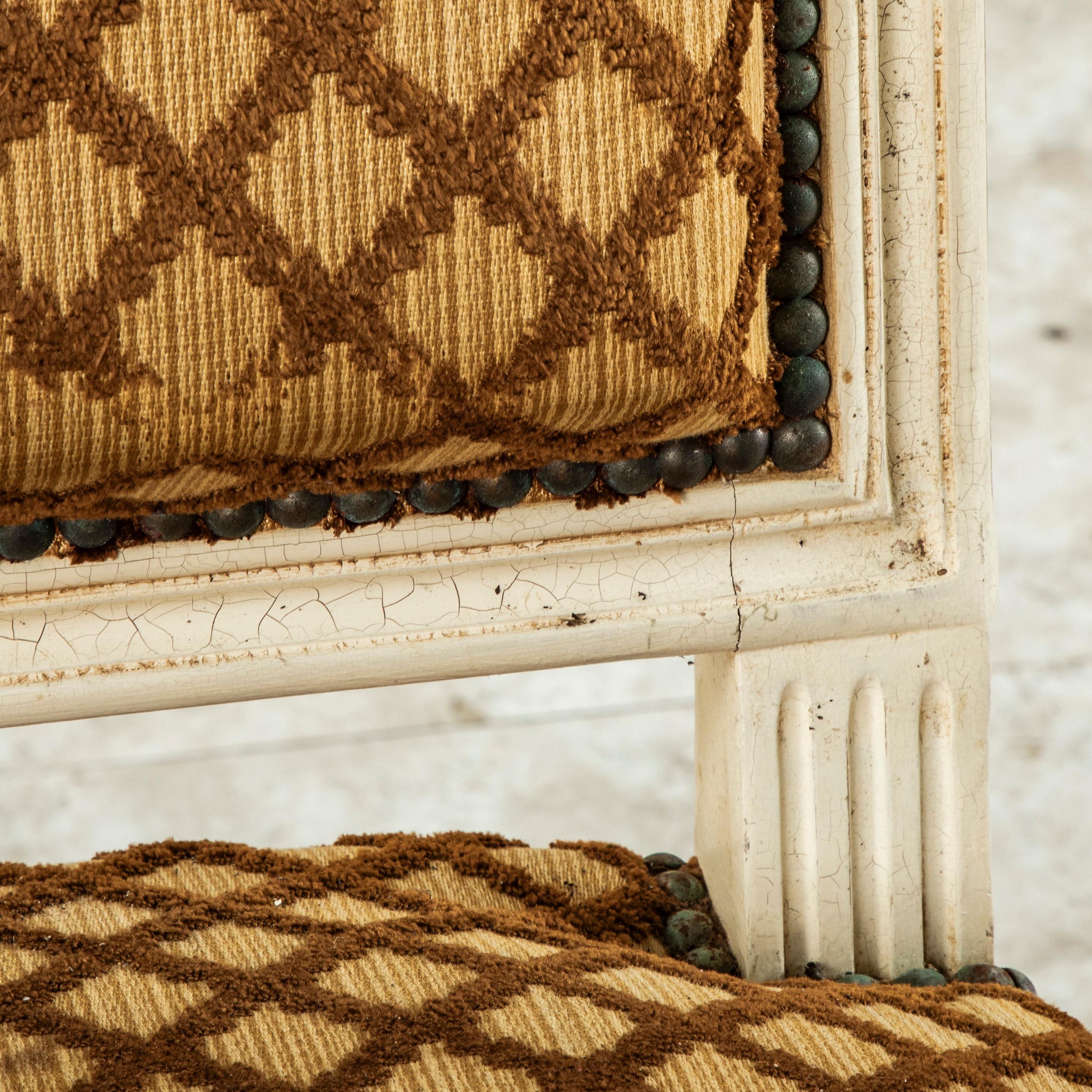 Set of Four Early 20th Century French Louis XVI Style Painted Side Chairs im Angebot 6