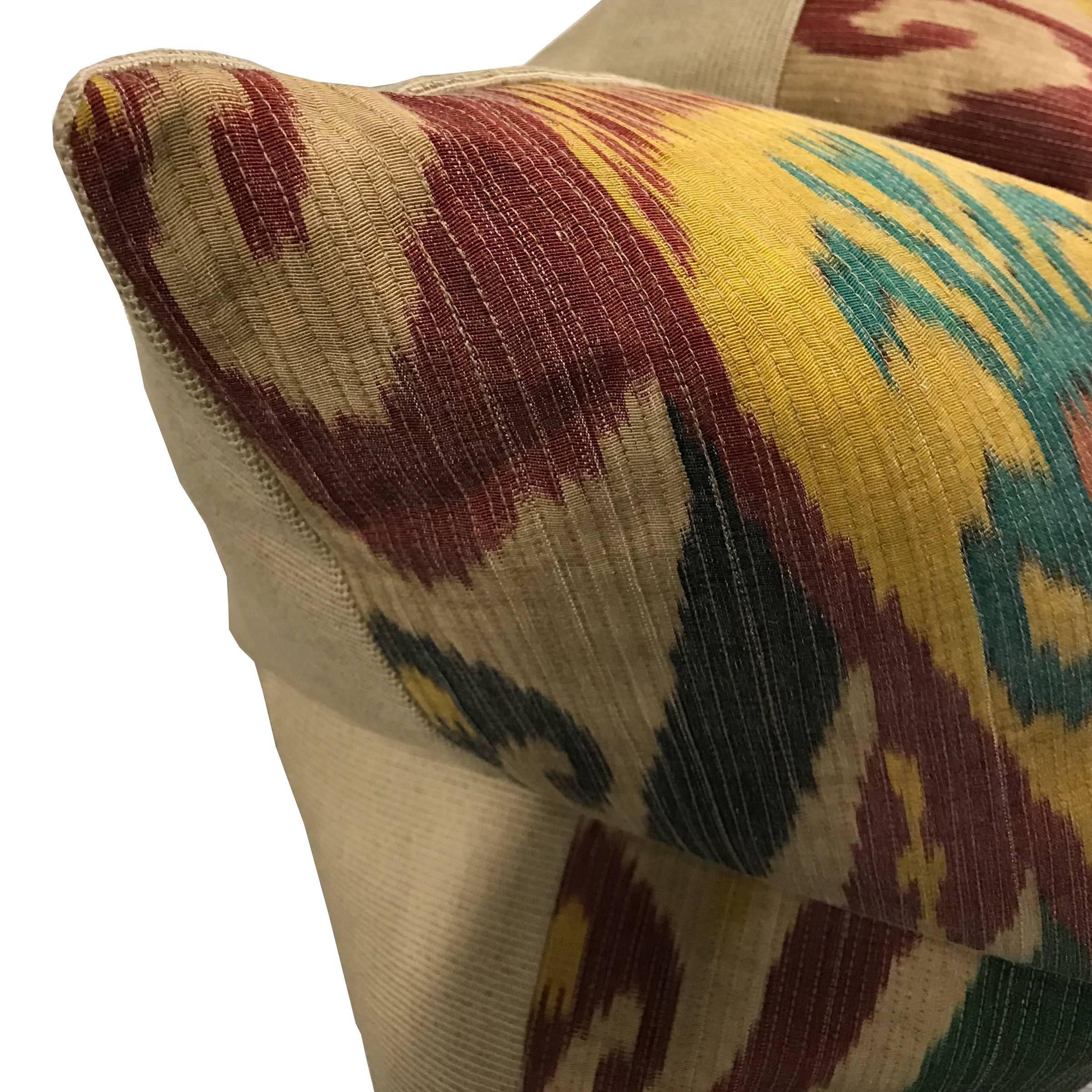Set of Four Early 20th Century Indonesian Ikat Pillows In Excellent Condition In Chicago, IL