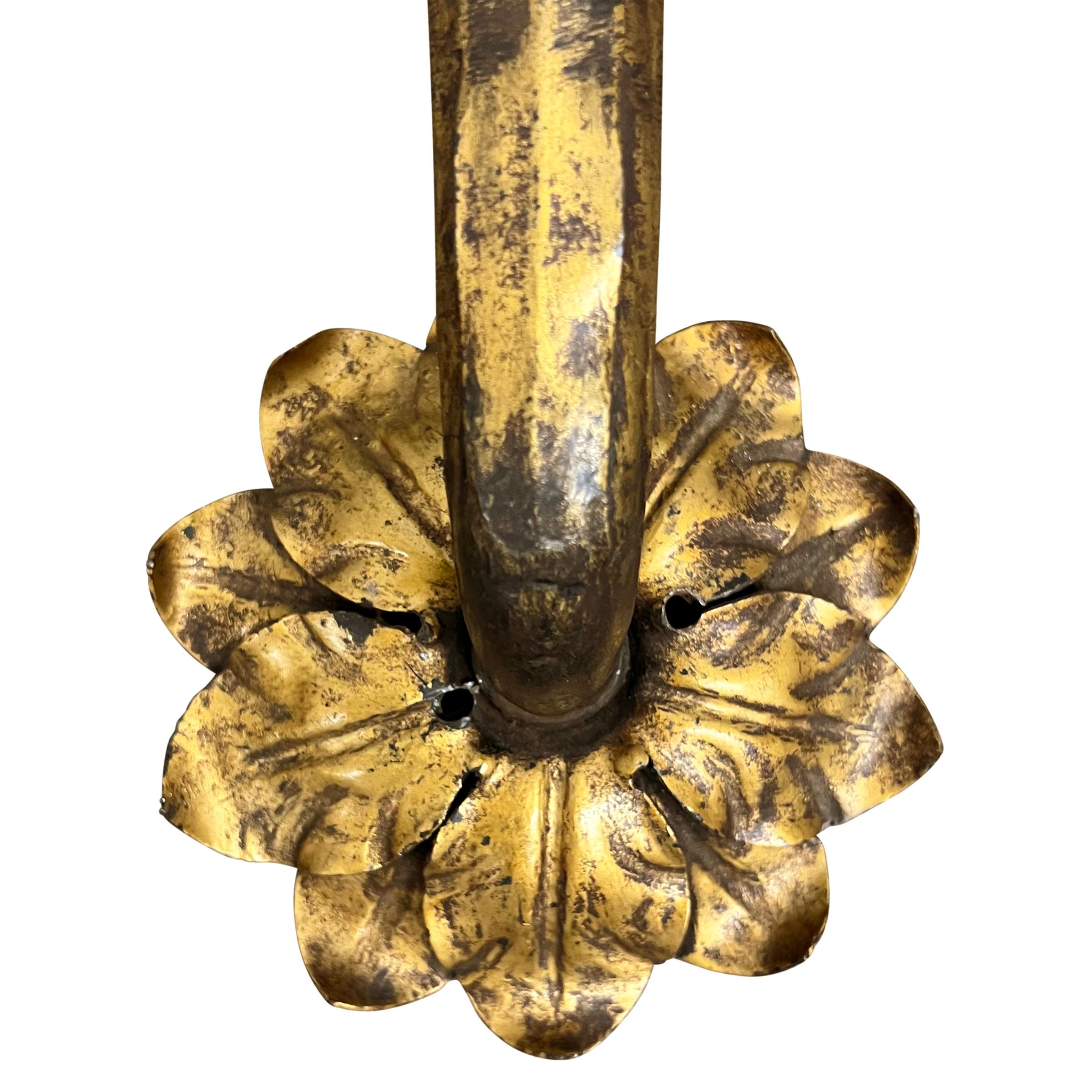 Set of Four Early 20th Century Italian Gilt Tole Sconces For Sale 6