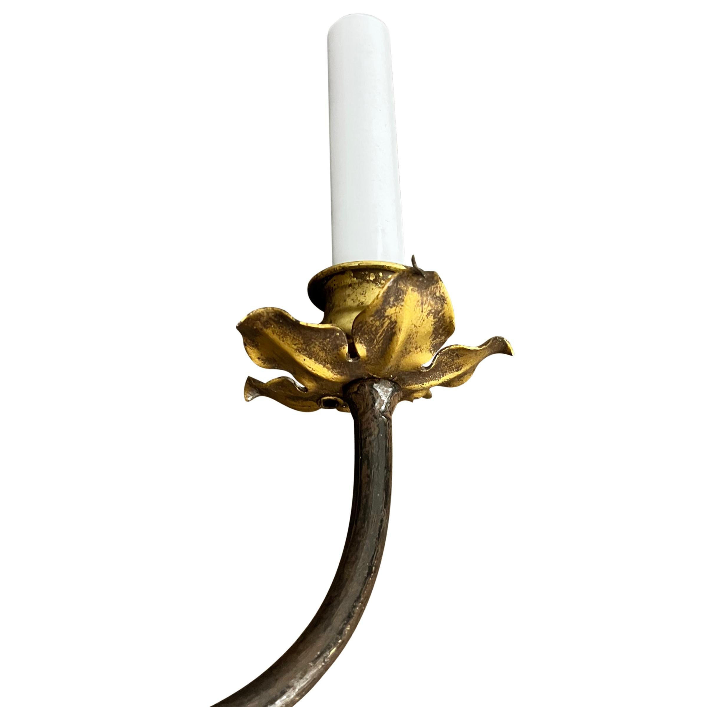 Set of Four Early 20th Century Italian Gilt Tole Sconces For Sale 5