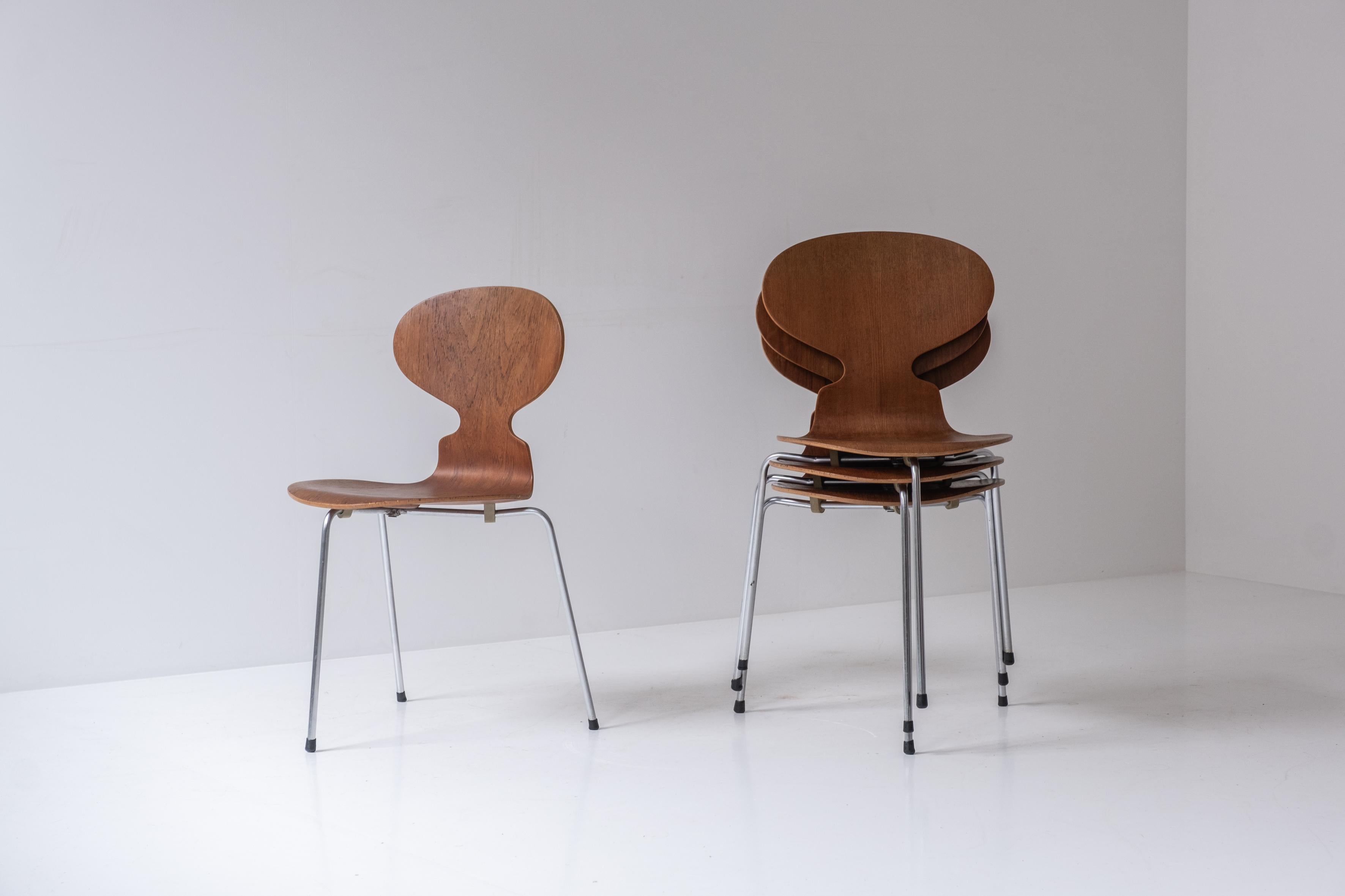 Set of four early ‘Ant’ chairs by Arne Jacobsen for Fritz Hansen, Denmark 1951 For Sale 9