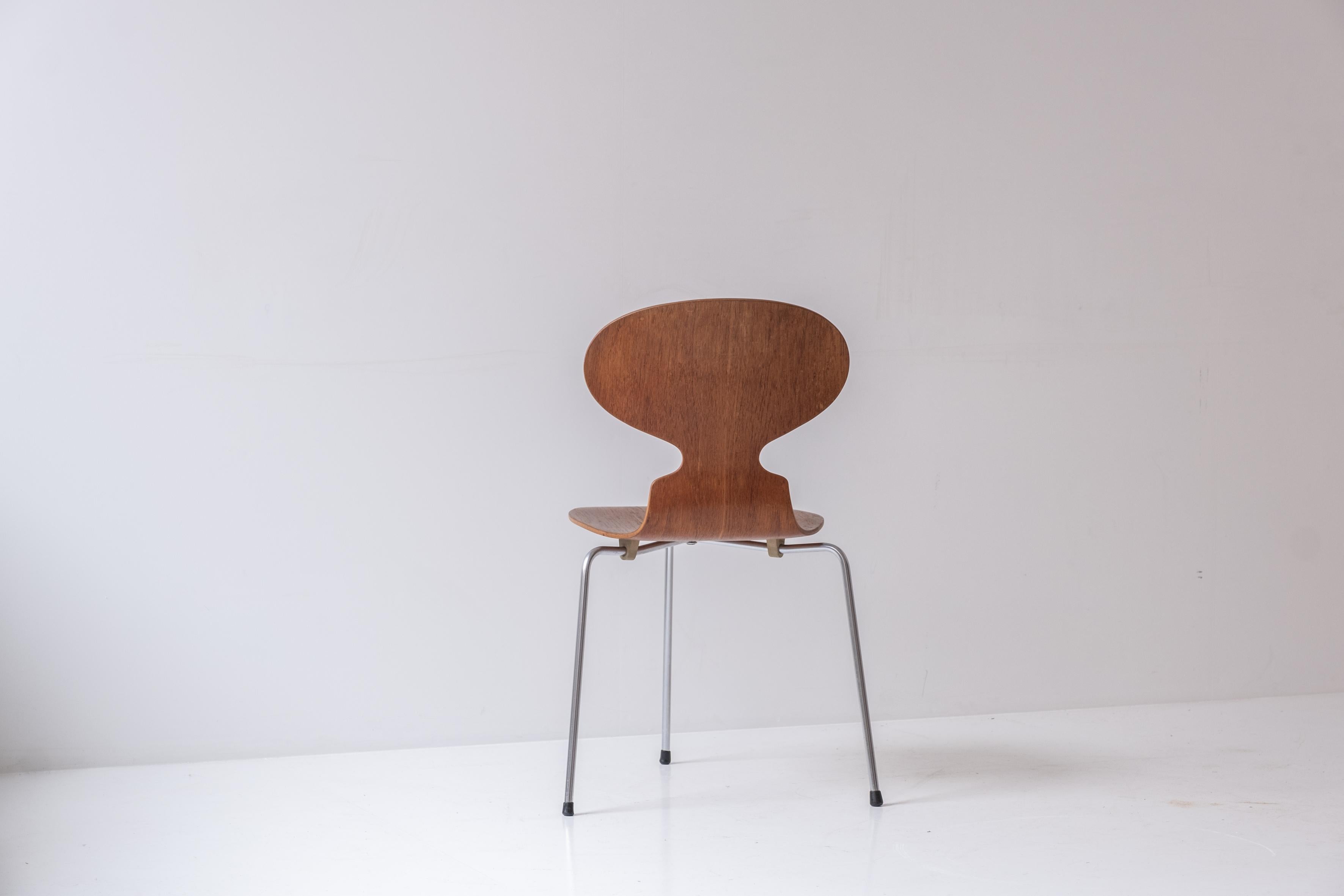 Set of four early ‘Ant’ chairs by Arne Jacobsen for Fritz Hansen, Denmark 1951 1
