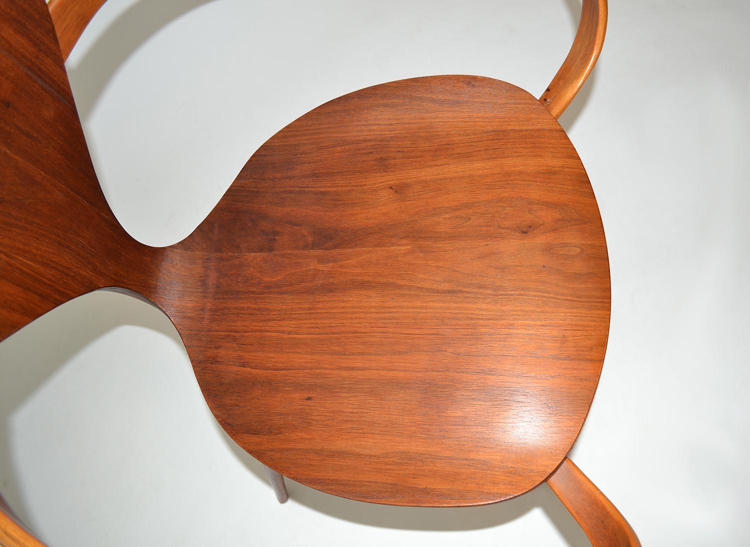 Set of Four Early Pretzel Chairs by Norman Cherner 'Bernardo' for Plycraft, USA For Sale 2