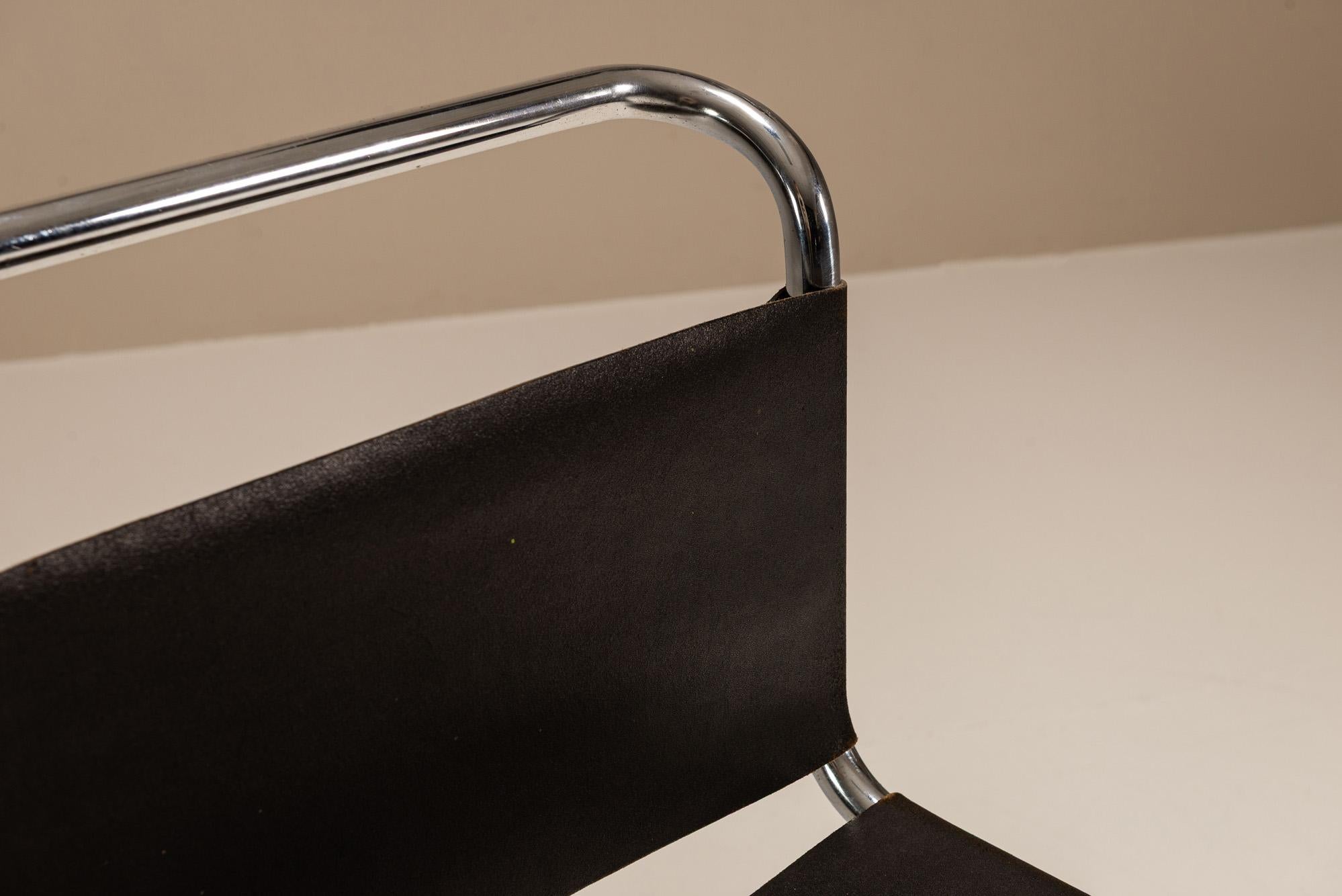 Ensemble de quatre chaises luge MR10 de Mies van der Rohe, Allemagne. en vente 2