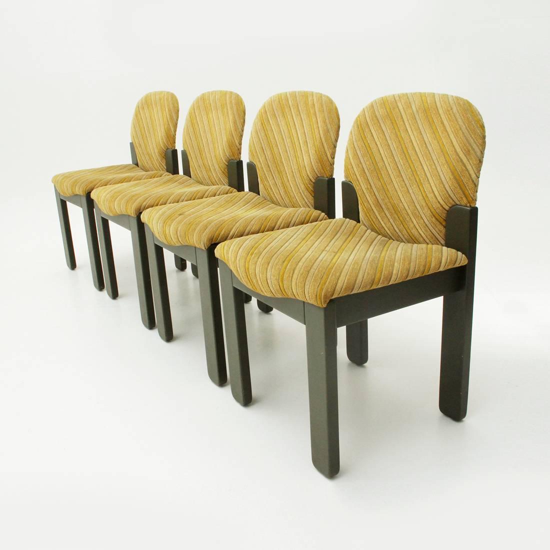 Set of Four Easy Dining chairs by Ernesto Radaelli for Saporiti, 1980s In Good Condition In Savona, IT