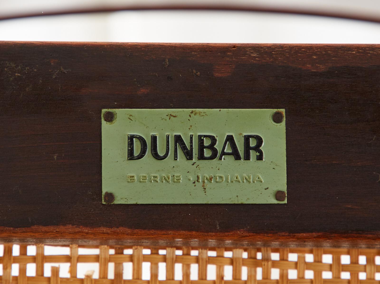 20ième siècle Ensemble de quatre chaises de salle à manger à cornes Edward Wormley pour Dunbar en vente