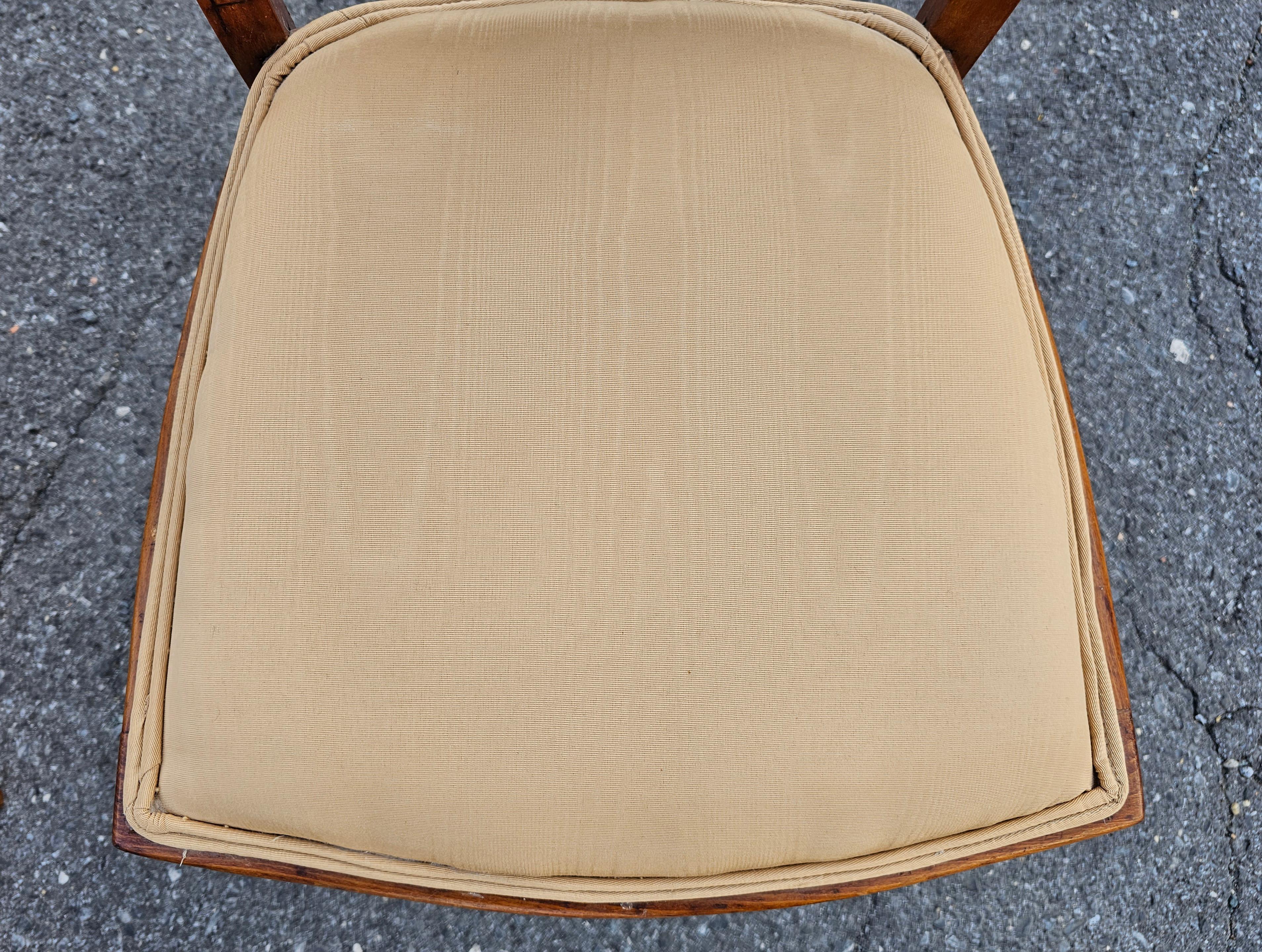 Satz von vier edwardianischen Beistellstühlen mit Intarsien aus Satinholz im Angebot 3