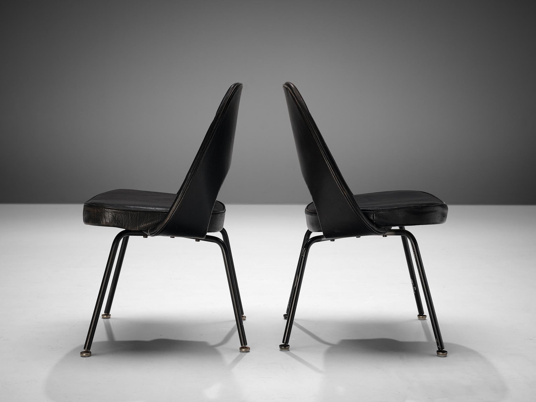Milieu du XXe siècle Ensemble de quatre chaises de salle à manger Eero Saarinen pour Knoll International en vente