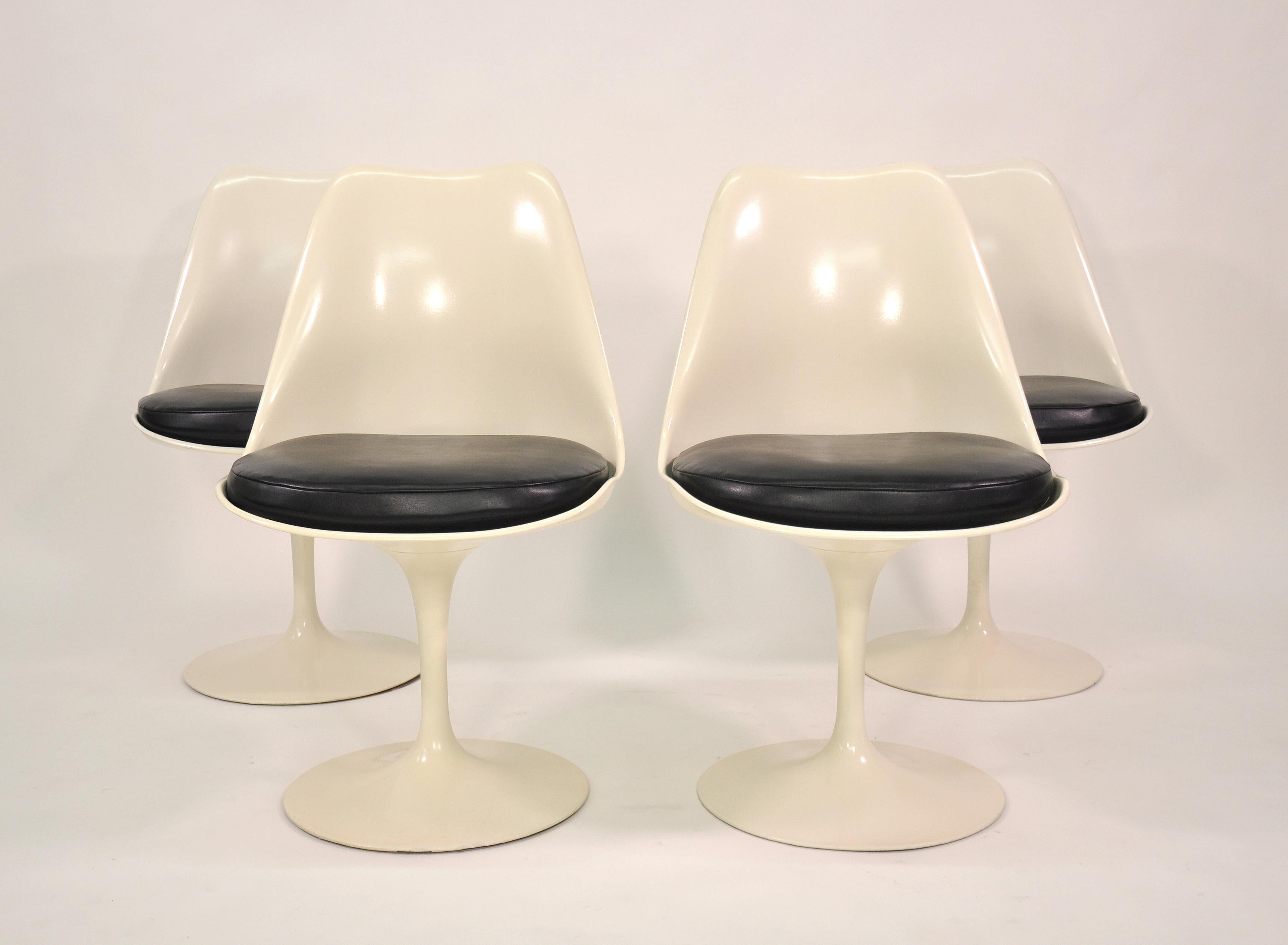 Set of Four Eero Saarinen for Knoll Tulip Armless Dining Chairs 8