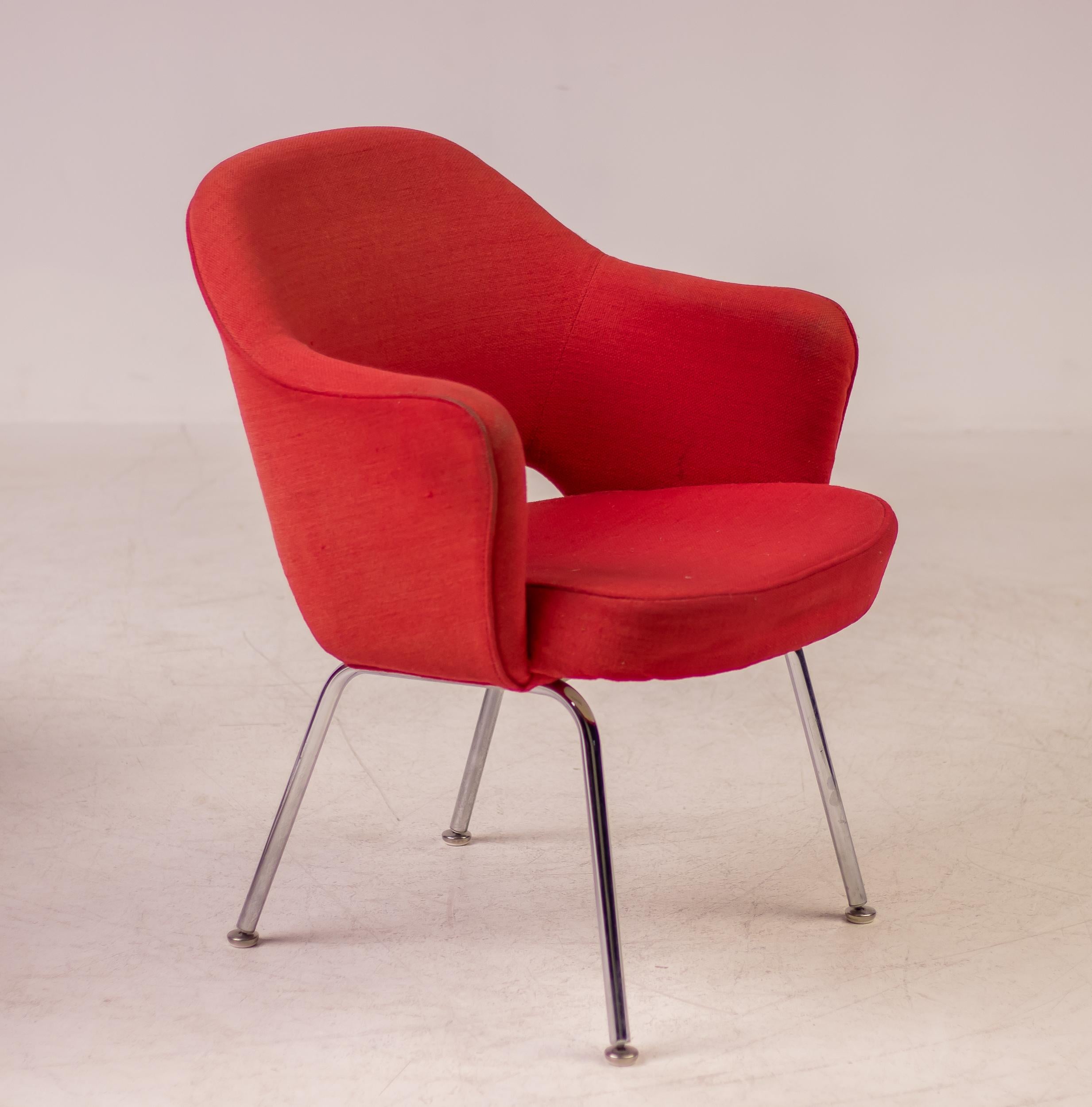 Set of Four Eero Saarinen Series 71 Executive Armchairs for Knoll In Fair Condition For Sale In Dronten, NL