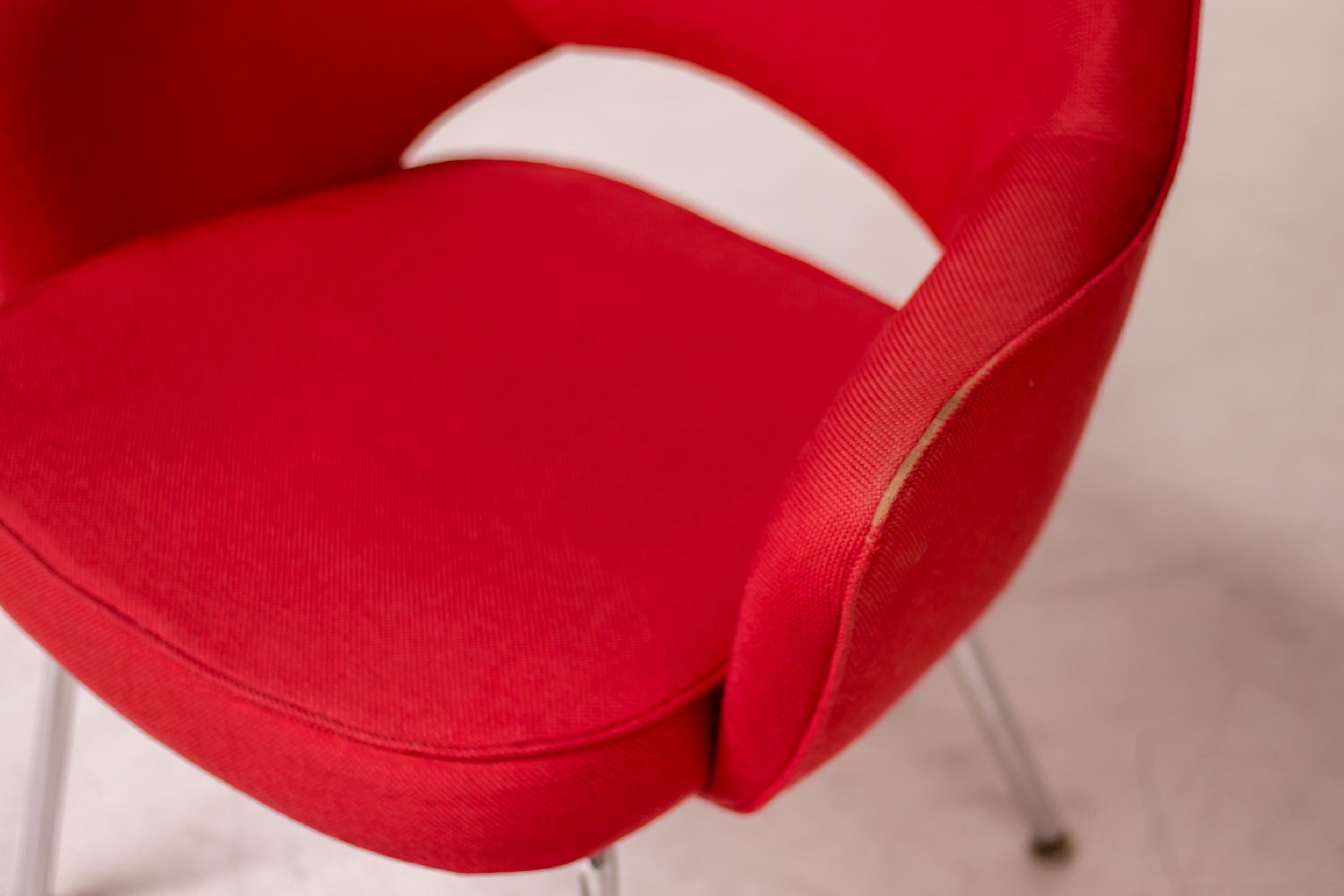 Milieu du XXe siècle Ensemble de quatre fauteuils de la série 71 d'Eero Saarinen pour Knoll en vente