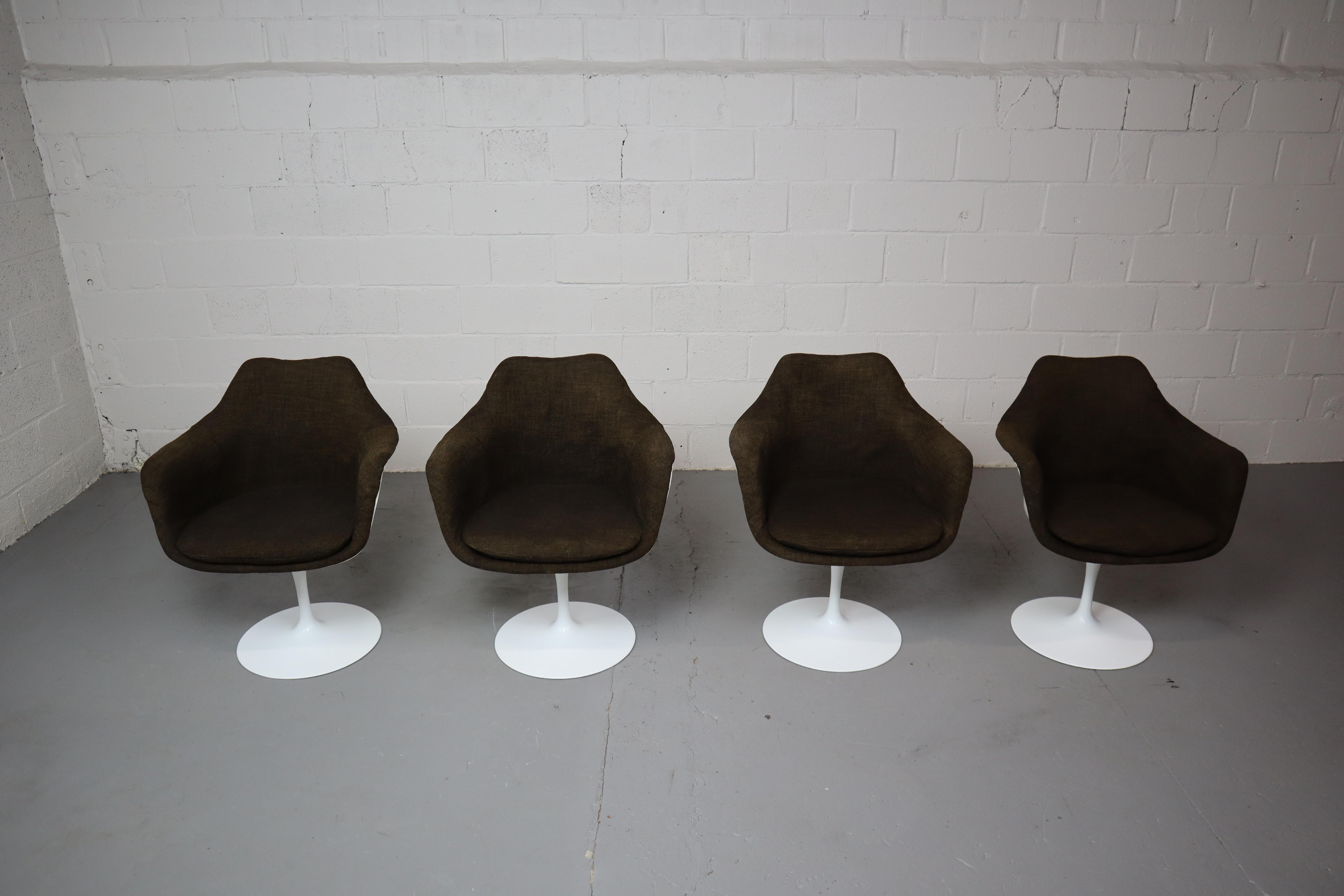 Ensemble de quatre fauteuils Tulip pivotants Eero Saarinen modèle 150, 1970 par Knoll Int. en vente 4