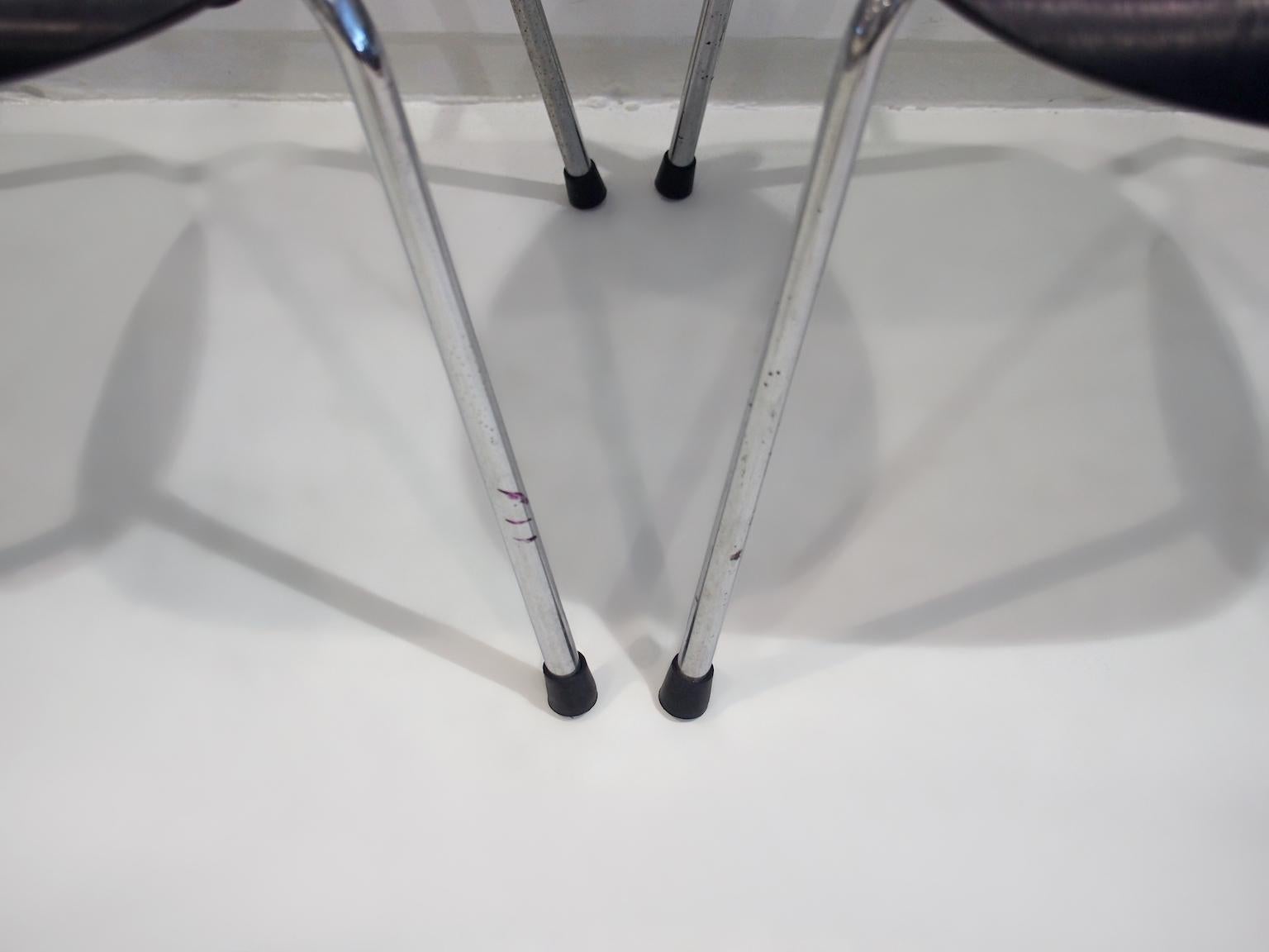 Set of Four Egon Eiermann Model SE 68 Black Lacquered Plywood and Steel Chairs For Sale 9