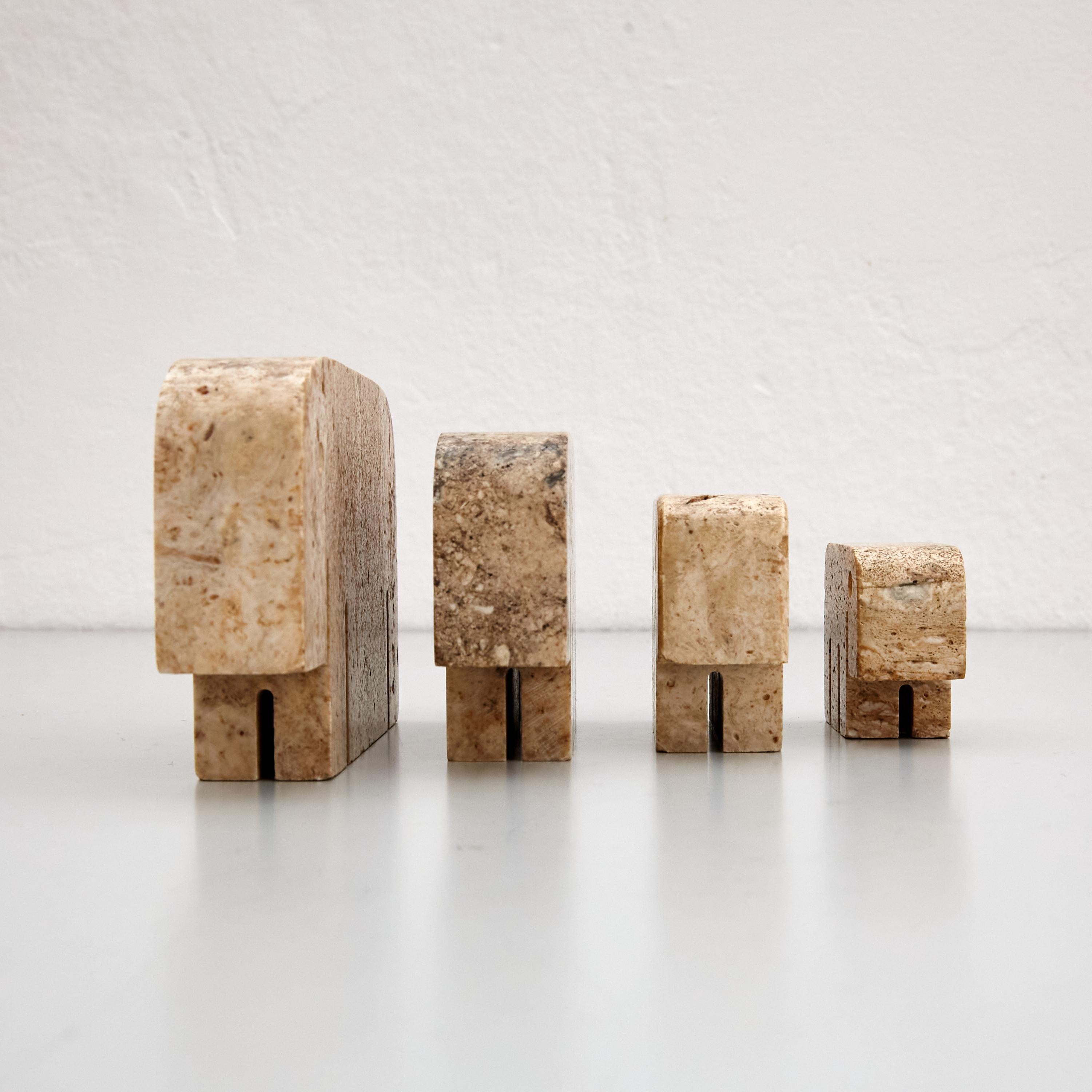Set of Four Elephants Sculpture Travertine by Fratelli Mannelli, circa 1970 For Sale 1