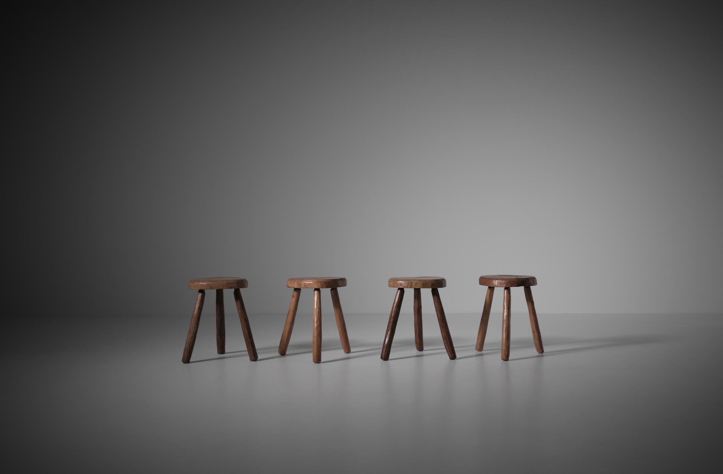Set of Four Elm Wooden Stools, France, 1960s In Good Condition For Sale In Rotterdam, NL