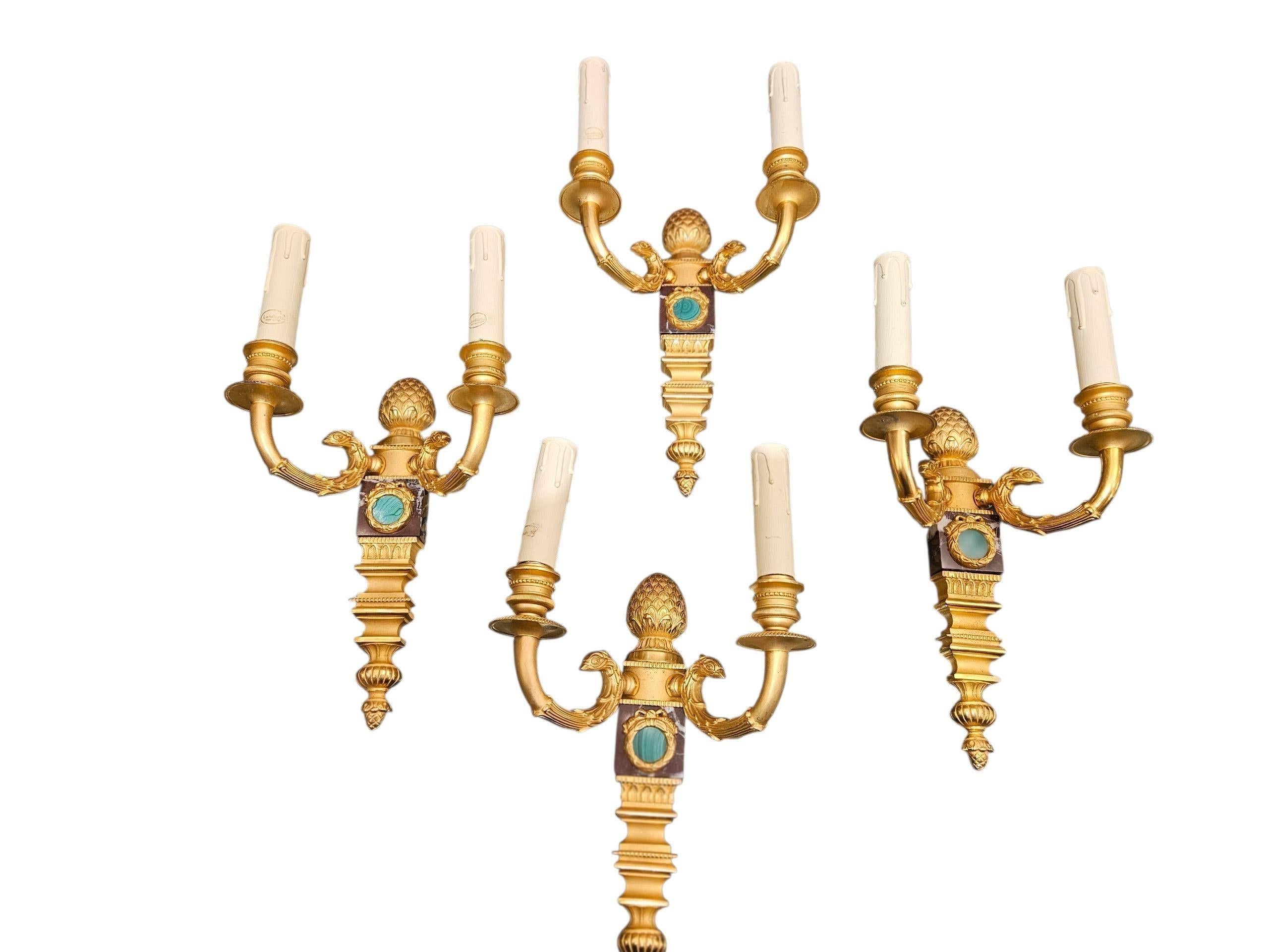 Ensemble de quatre appliques murales de style Empire Laudarte Grifone