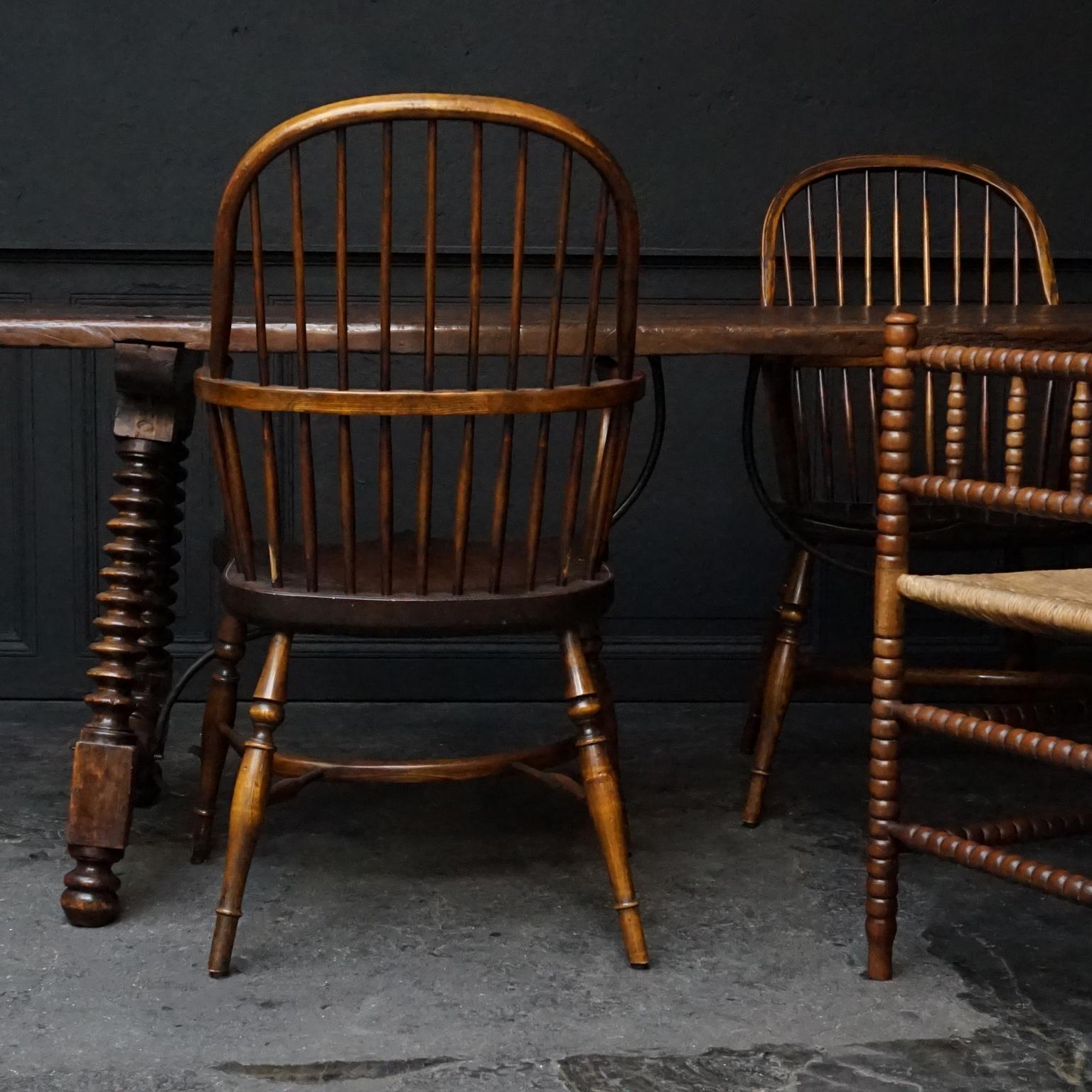 European Set of Four English 19th Century Yew and Elm Wood Windsor Bow-Back Armchairs