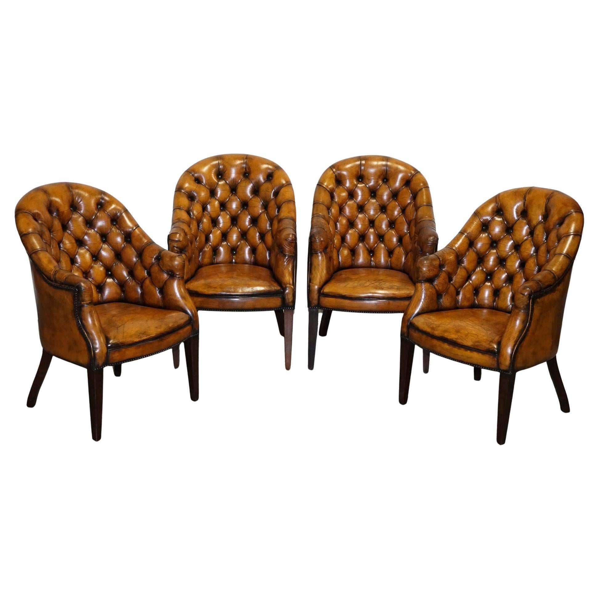 CONJUNTO DE CUATRO SILLAS DE TUBO PARA OFICINA EN CUERO TEñIDO A MANO CHESTERFIELD INGLÉS