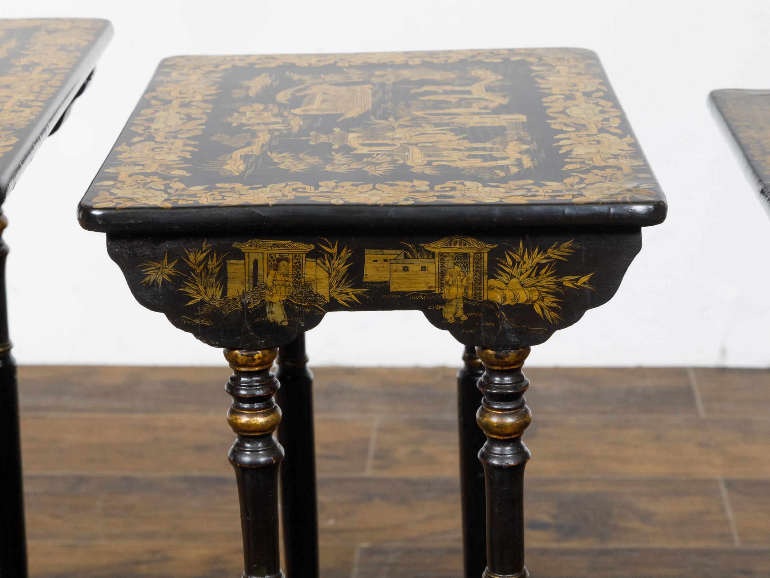 Set of Four English Chinoiserie 19th Century Black and Gold Nesting Tables  For Sale 3