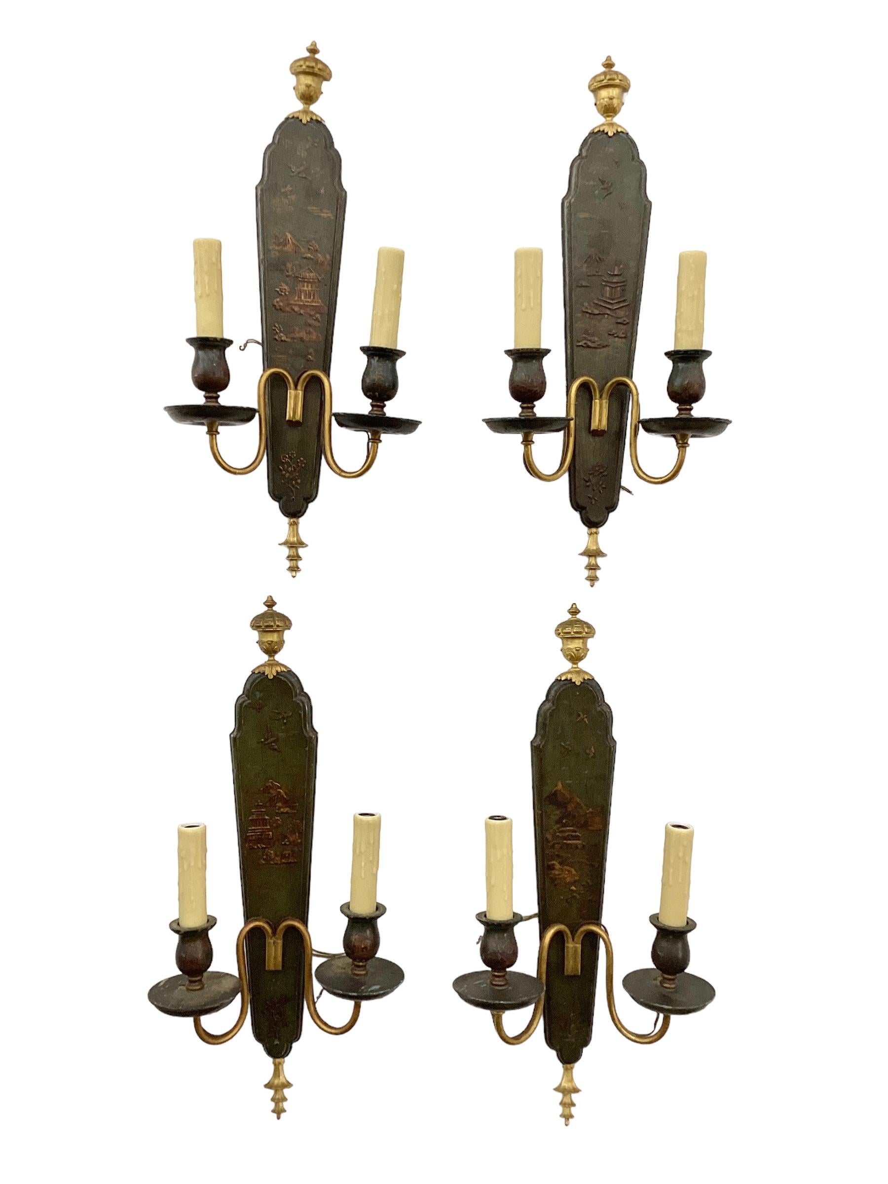 Set of Four English Chinoiserie Decorated Wall Sconces with Gilt Fittings For Sale 5